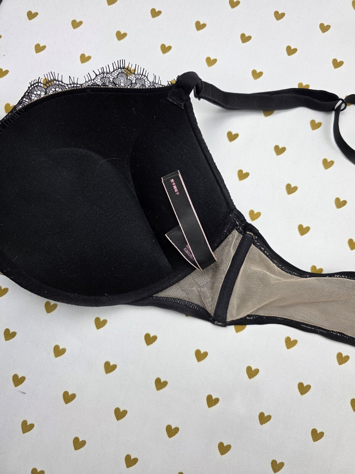 Victorias Secret Bombshell add 2 sizes Plunge Push Up Bra front close 36C