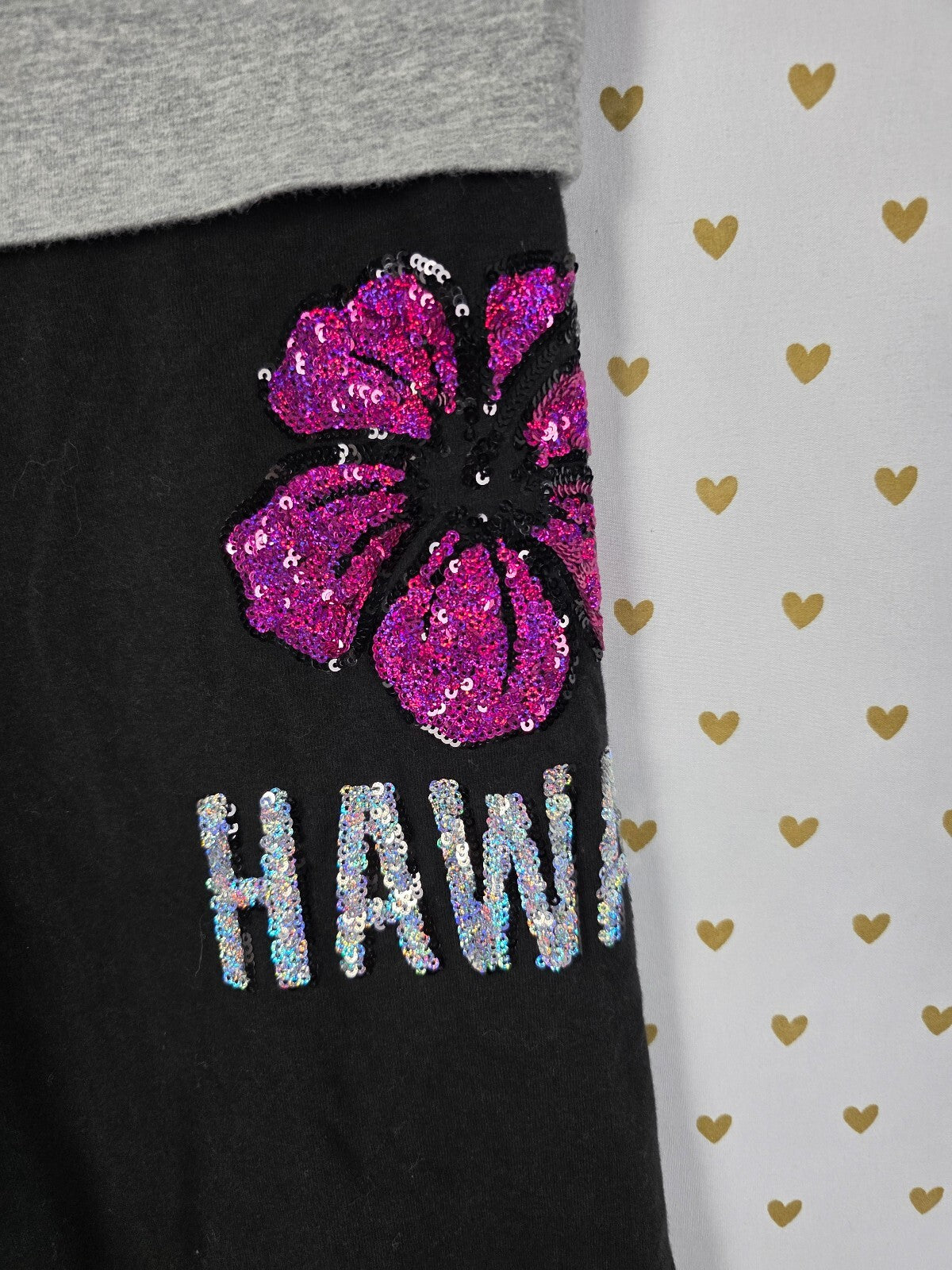 PINK Victoria's Secret Yoga Capri Leggings Hawaii Sequin Hibiscus Bling Black