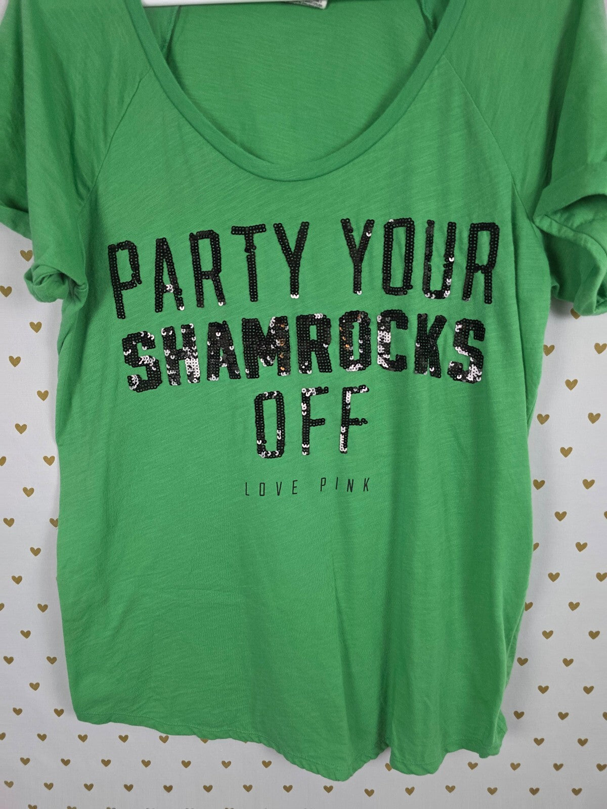 Victorias Secret PINK Bling Green PARTY YOUR SHAMROCKS OFF Tee shirt LARGE