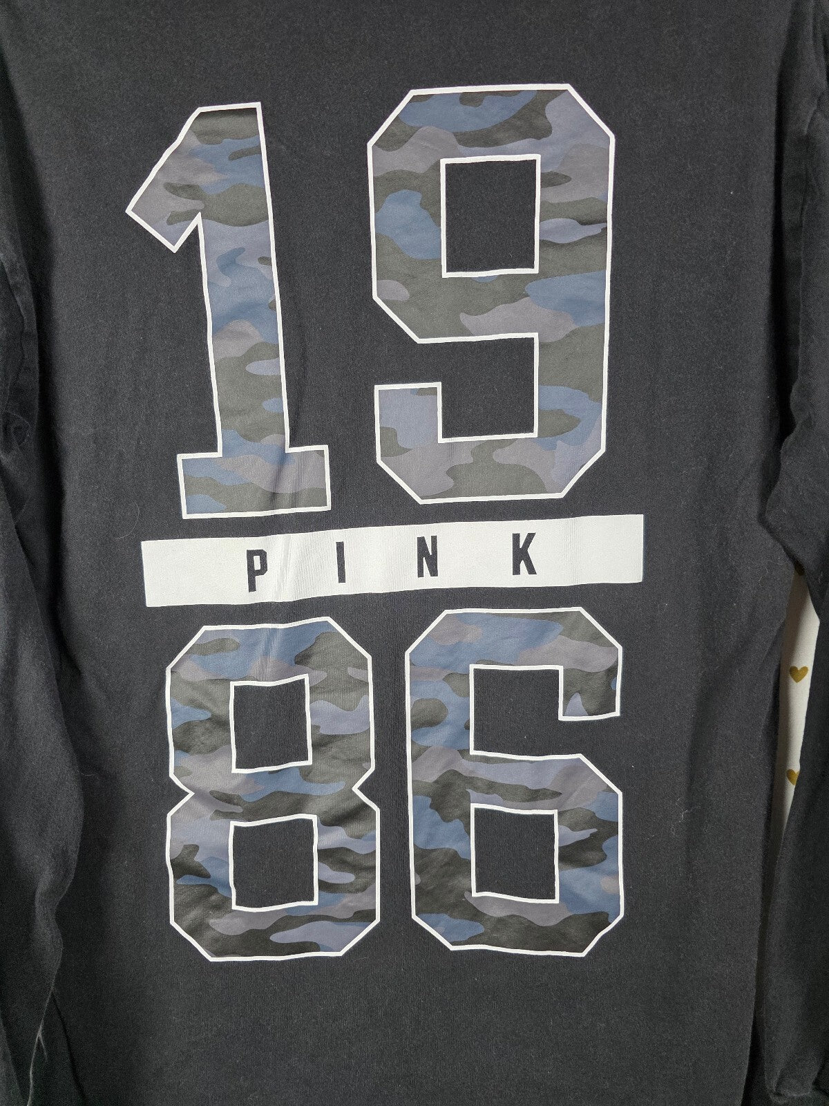 Victorias Secret PINK Camo Camouflage 1986 Logo Long sleeve tee shirt SMALL