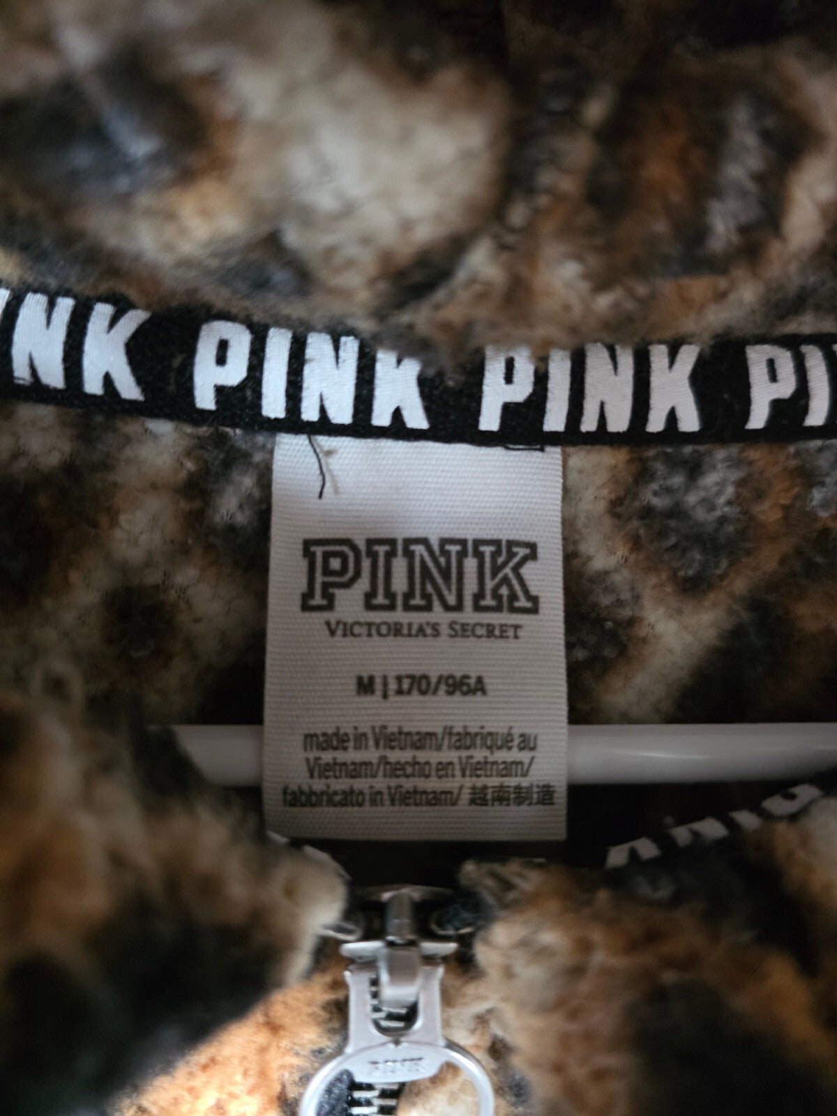 Victorias Secret Pink Sherpa Fluffy Warm Leopard Cheetah Quarter Zip Hoodie