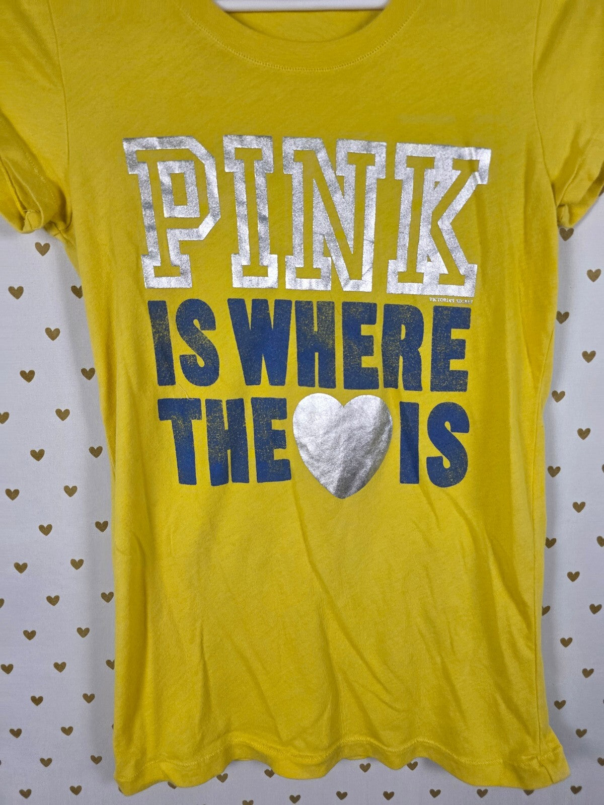 Victorias Secret PINK Vintage Logo Where the heart is Y2k Tee shirt Medium