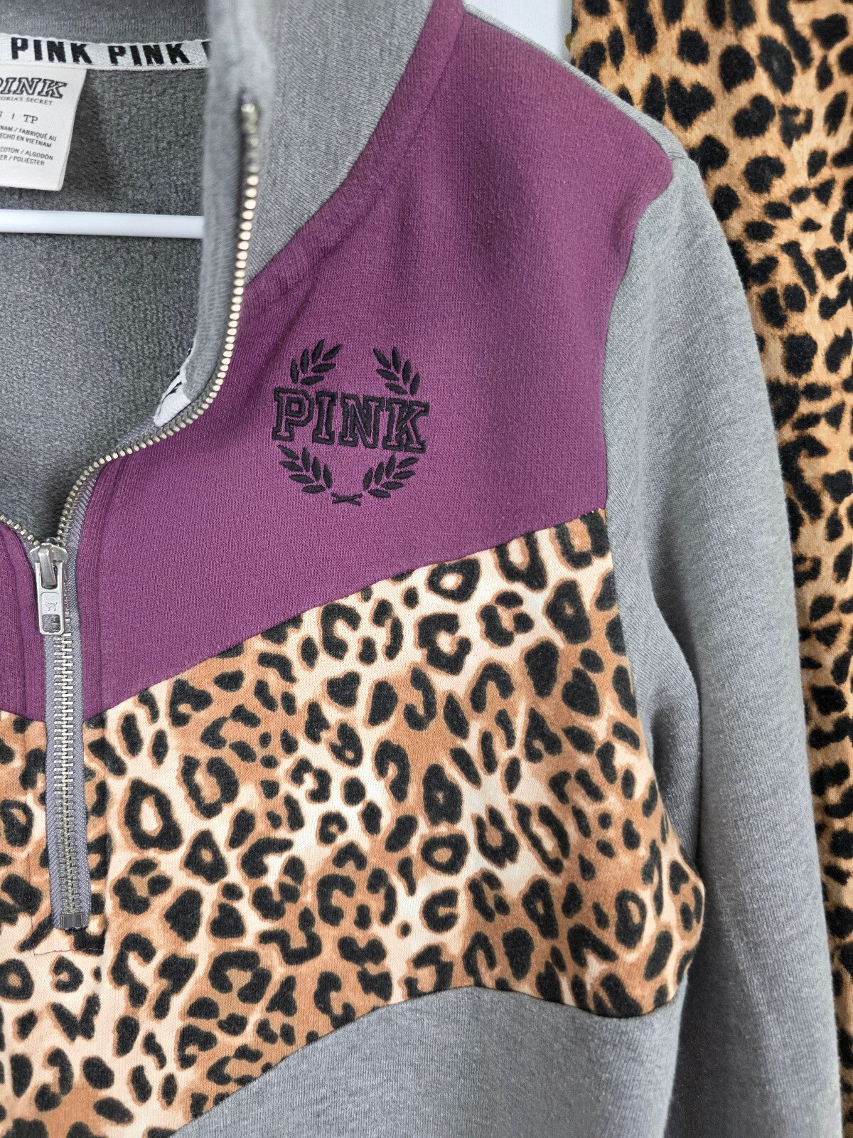 Victorias Secret Pink Quarter Zip Leopard Cheetah SET 2pc Outfit Leggings XS
