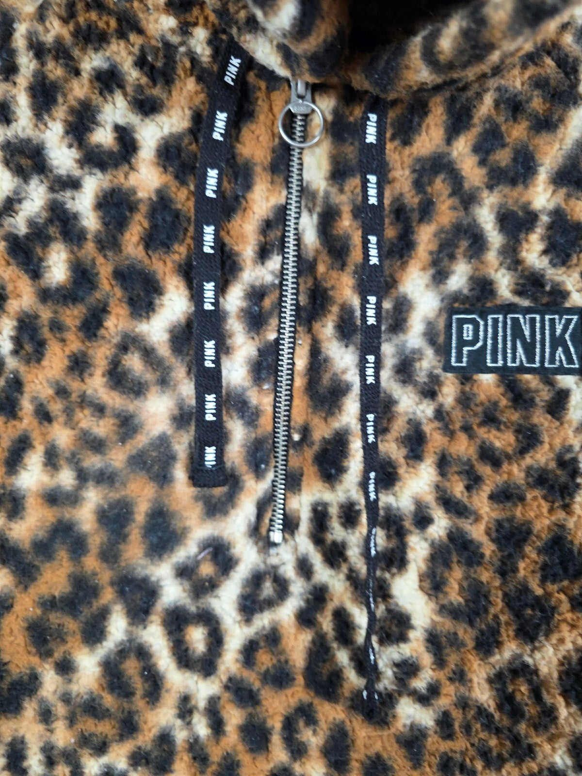 Victorias Secret Pink Sherpa Fluffy Warm Leopard Cheetah Quarter Zip Hoodie