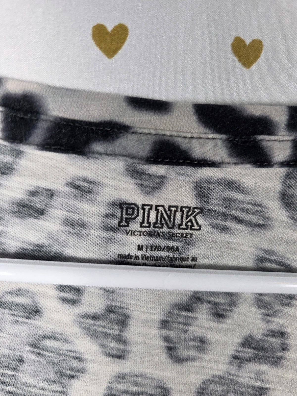 Victorias Secret PINK Leopard Cheetah V neck Tee shirt MEDIUM
