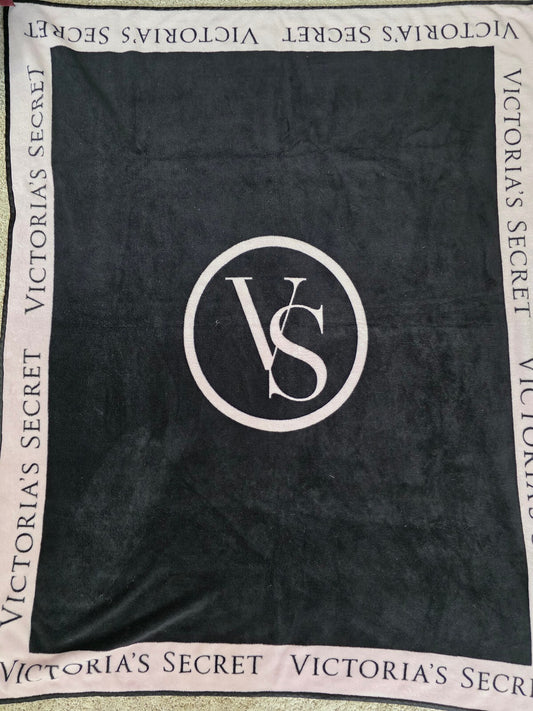 Victoria's Secret VS Logo Black Pink Plush Fleece Throw Blanket One Size
