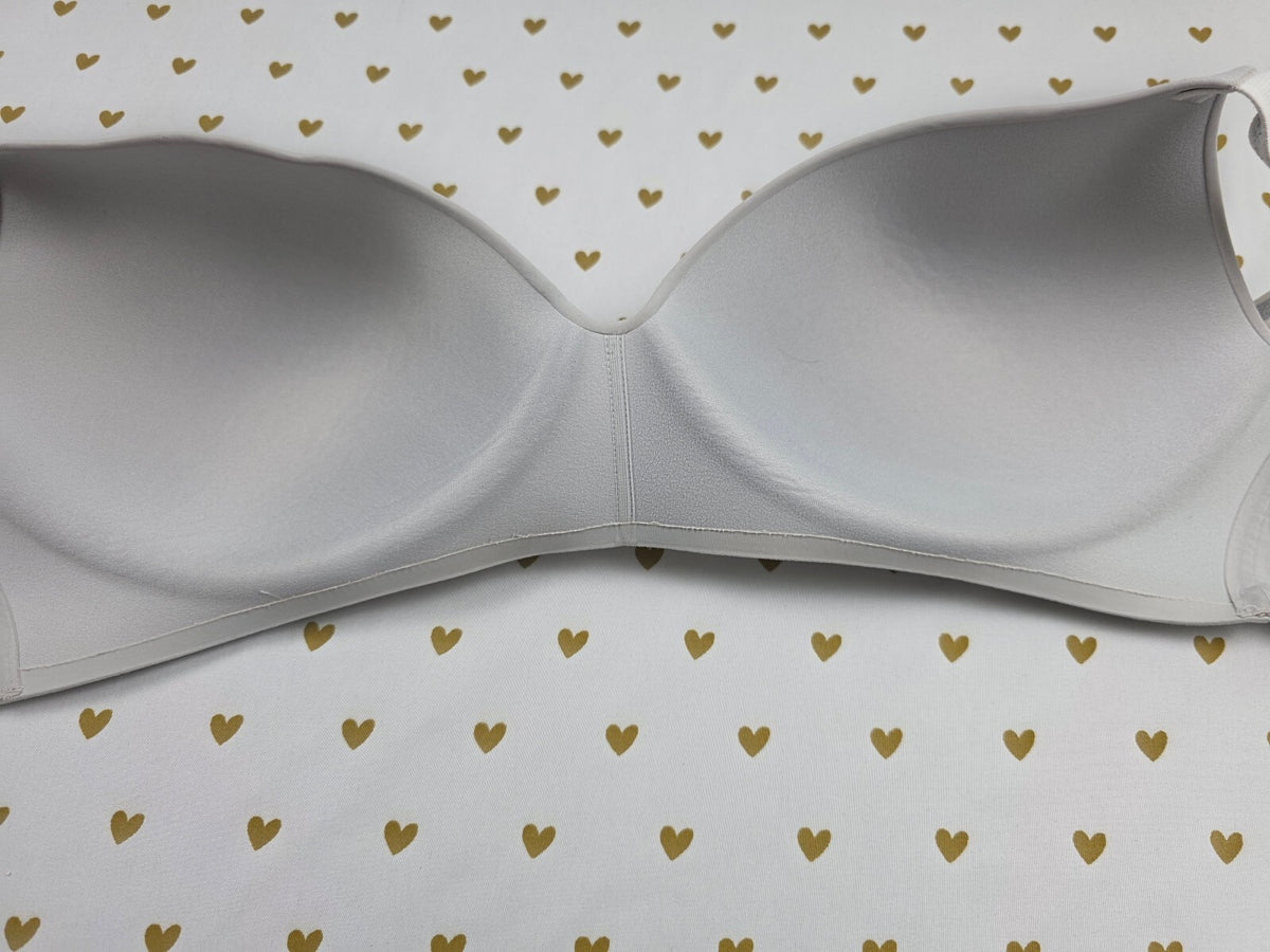Victorias Secret Wireless Logo Strap T Shirt Lightly Lined Bra 36DD