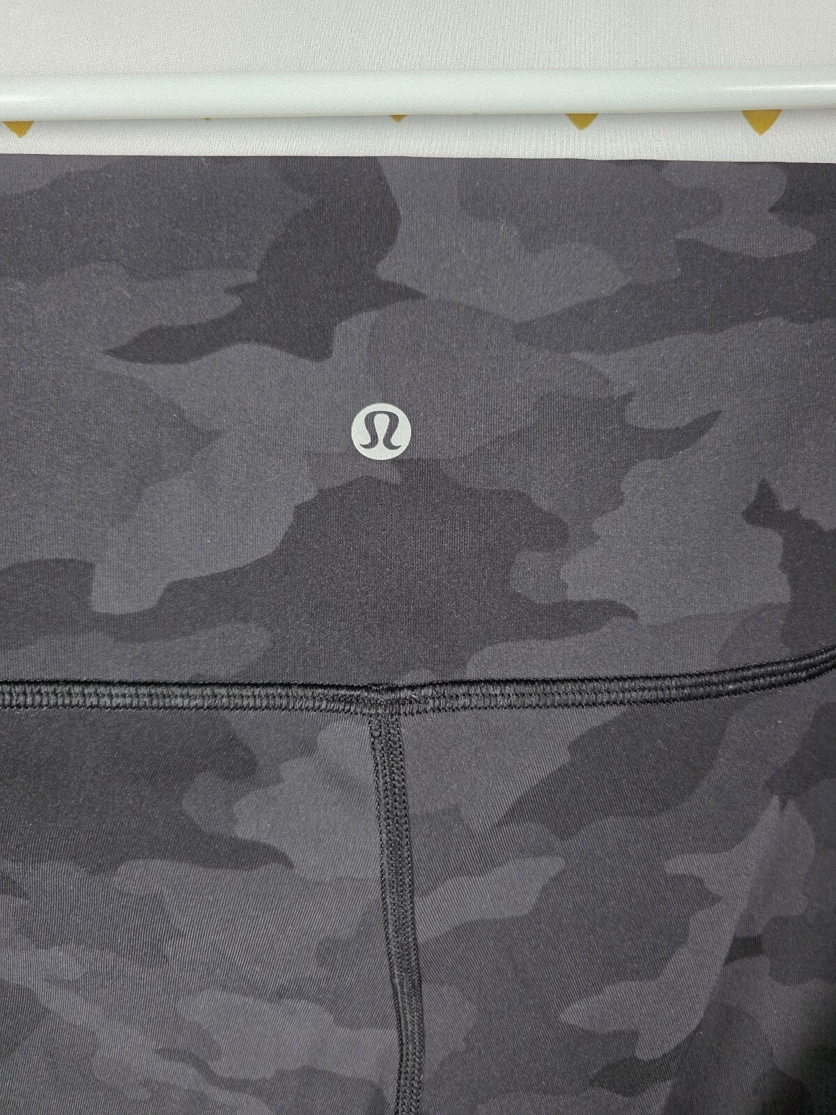 Lululemon Wunder Under HR Crop Leggings Incognito Camo Multi Grey Size 10