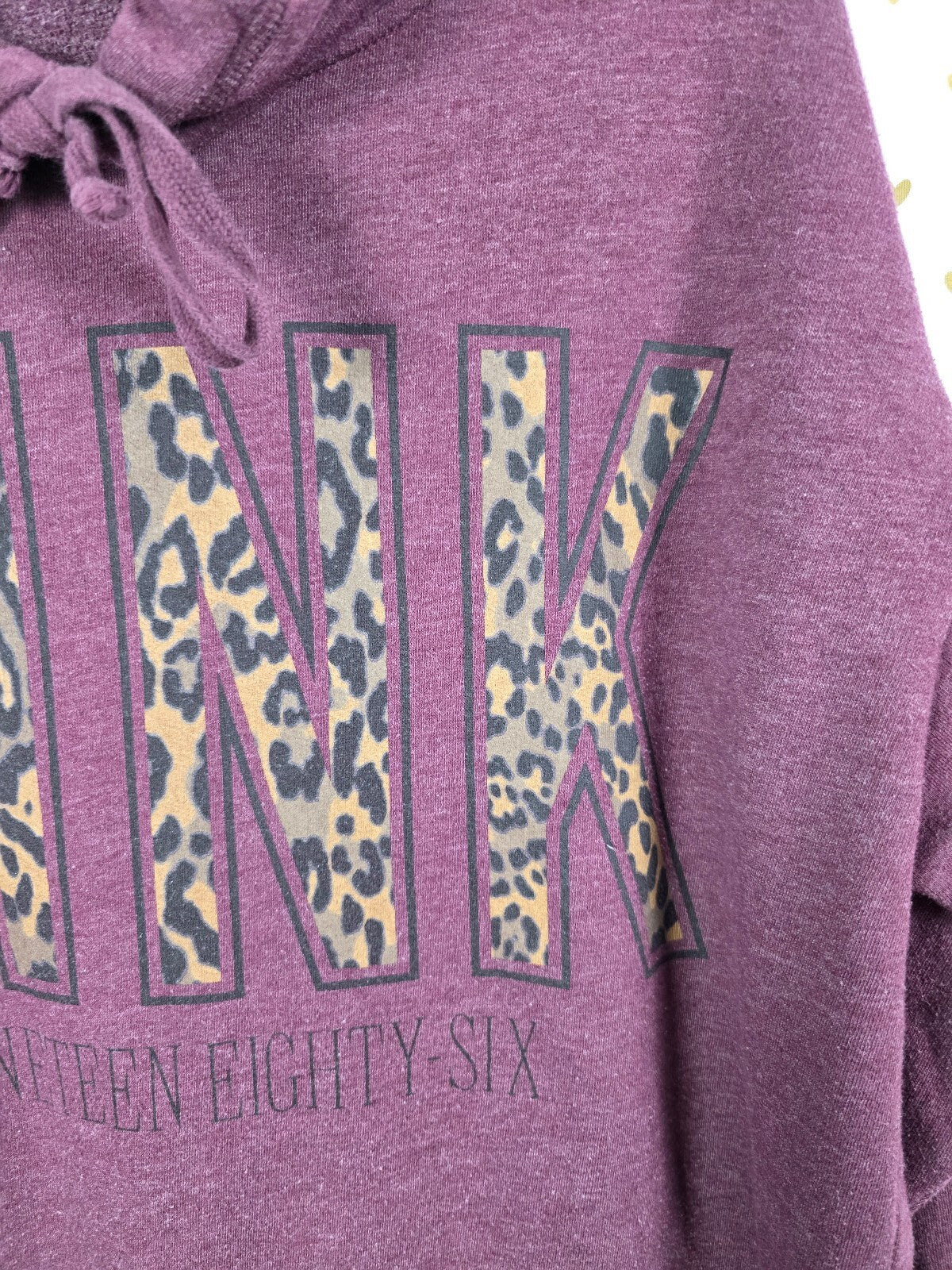 Victorias Secret Pink Cheetah Leopard Maroon Hooded Sweater Shirt Medium