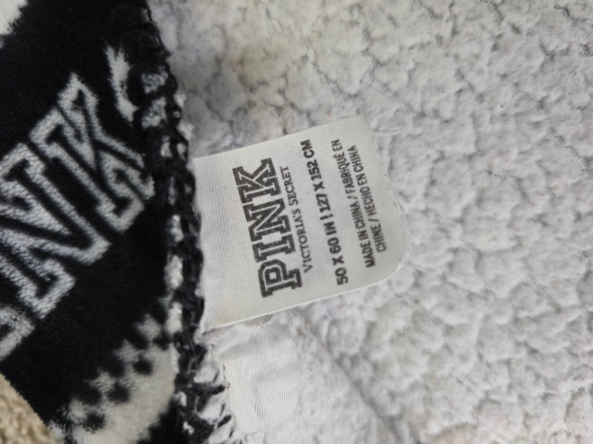 Victoria's Secret PINK Black White Fair Isle Dog Snowflake Fleece Blanket 50x60
