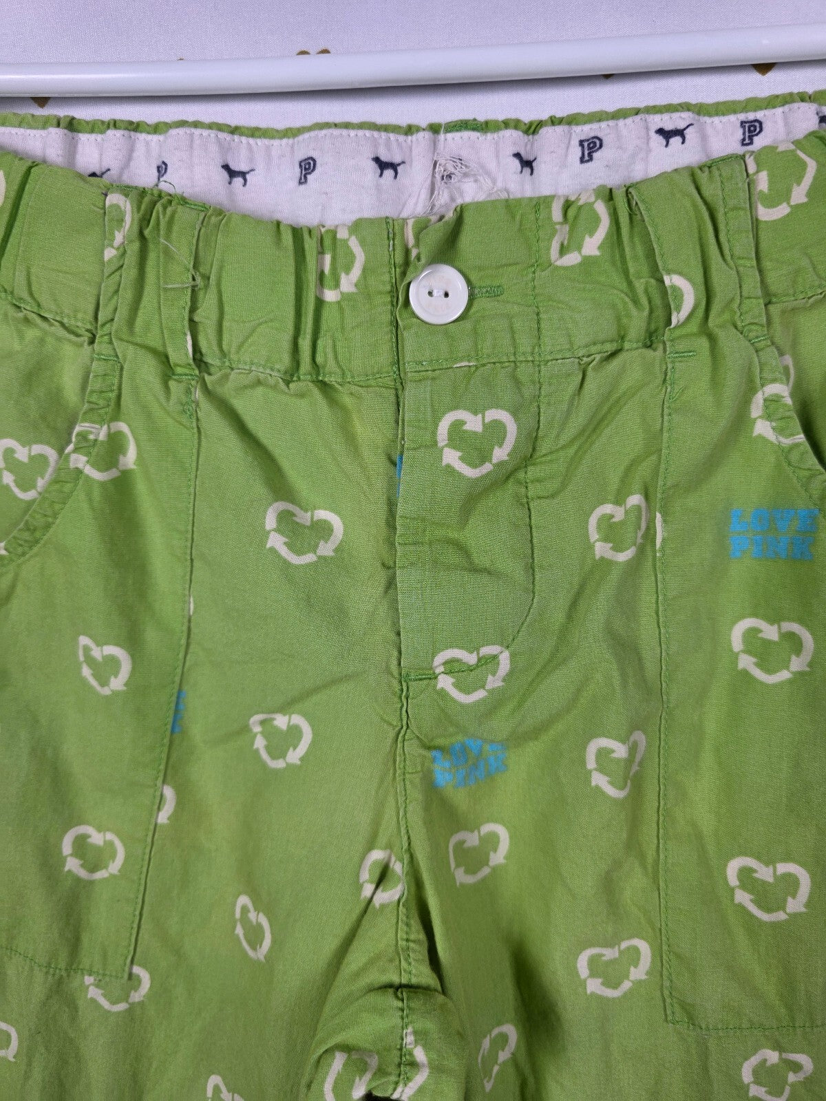 Victoria's Secret PINK Green Heart Print Convertible Cargo Pants Roll Tab Sz S