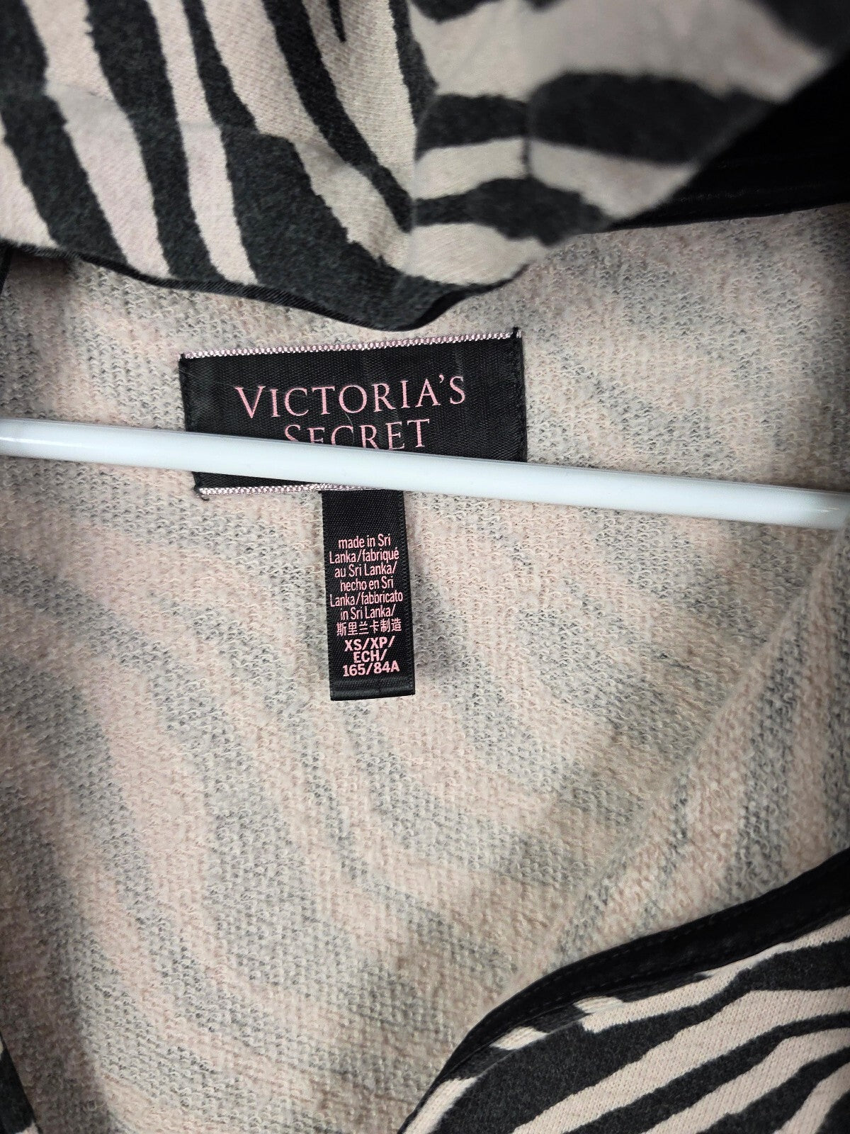 Victorias Secret Satin Lined Hood Zebra Cropped Sweater V neck XS