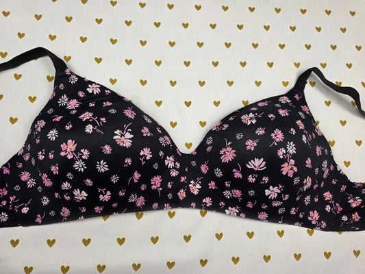 Victorias Secret Floral Wear Everywhere PINK Push Up Wireless No Wire Bra 38D