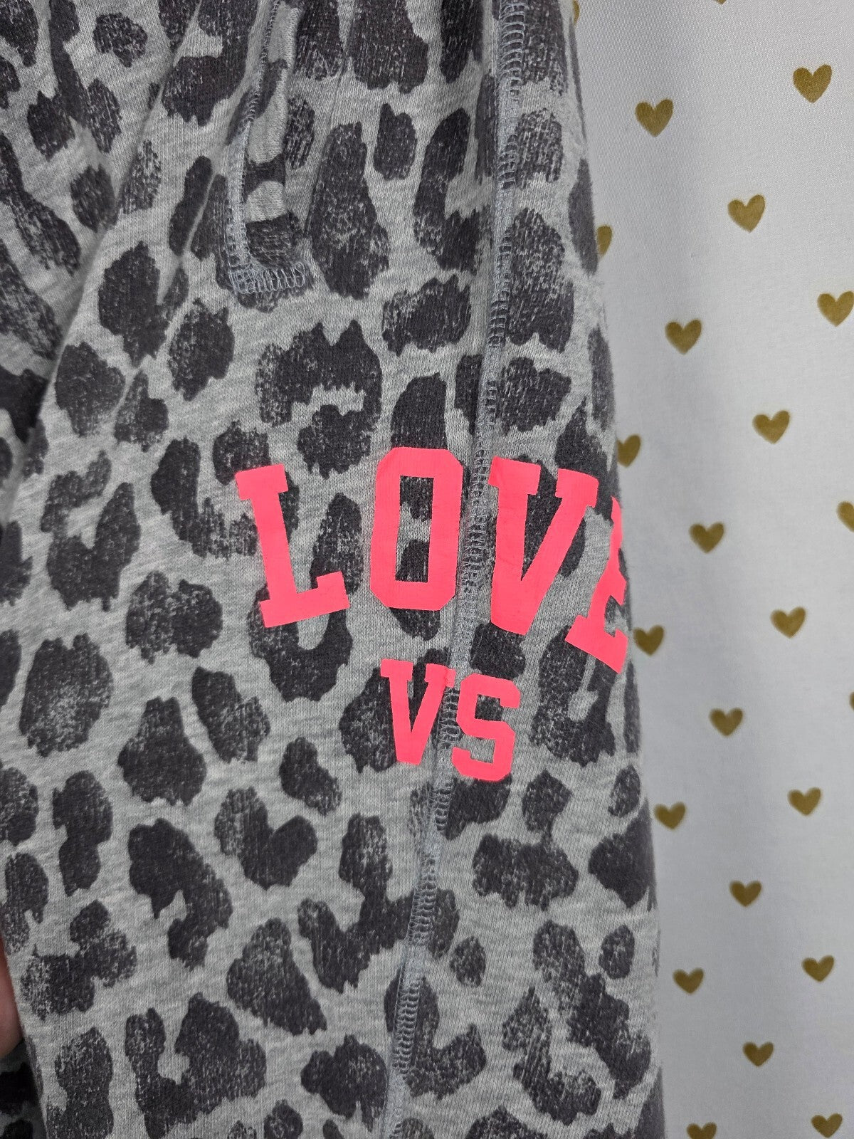 Victorias Secret PINK Leopard Cheetah Super Soft Sweats Sweatpants Neon Large