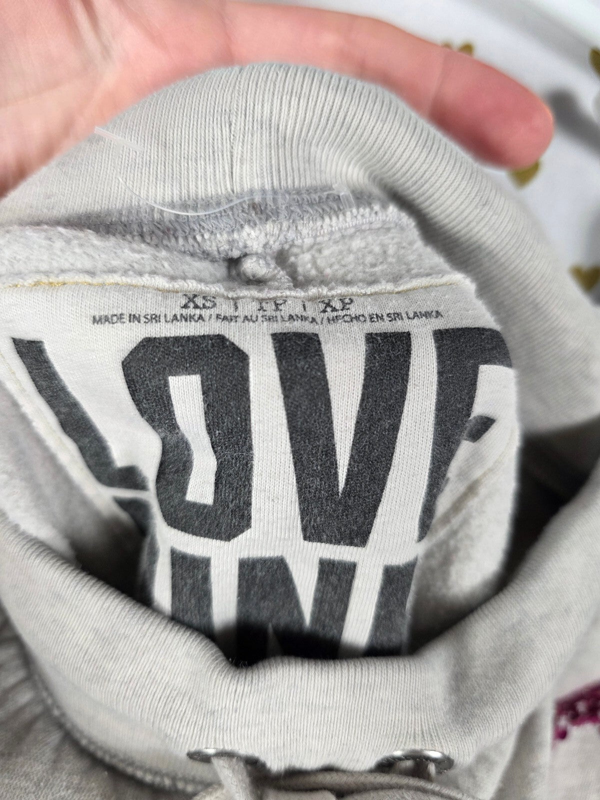 Victorias Secret PINK RAINBOW BLING Sweatpants Sweats Sequin LOVE 86 Joggers XS