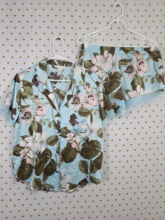 Victoria's Secret Here Comes the Bride Floral Pajama Short Set Blue Lace M