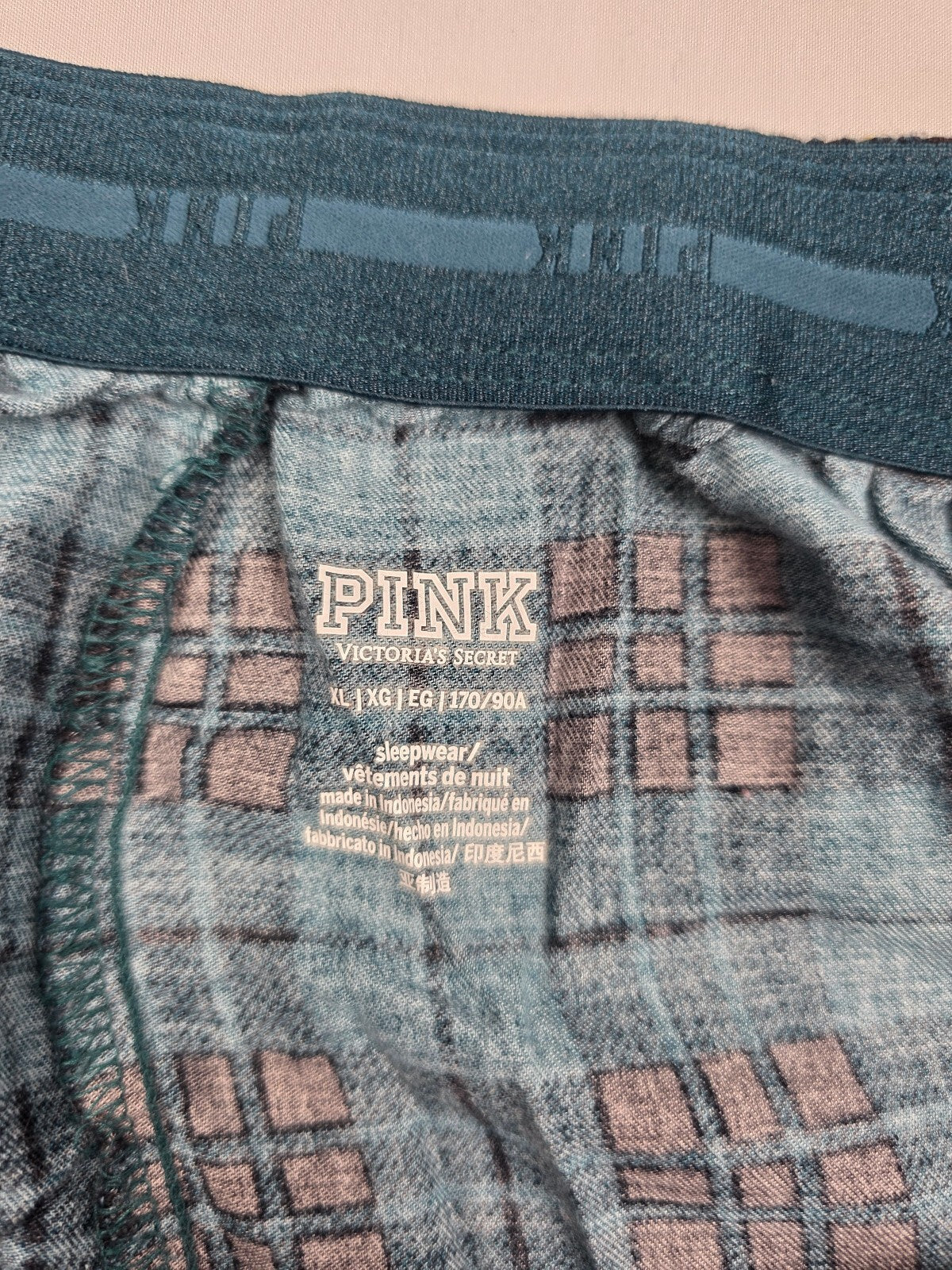 Victorias Secret PINK Plaid Crest XL   Sleep Shorts Boxers Pajama Bottoms