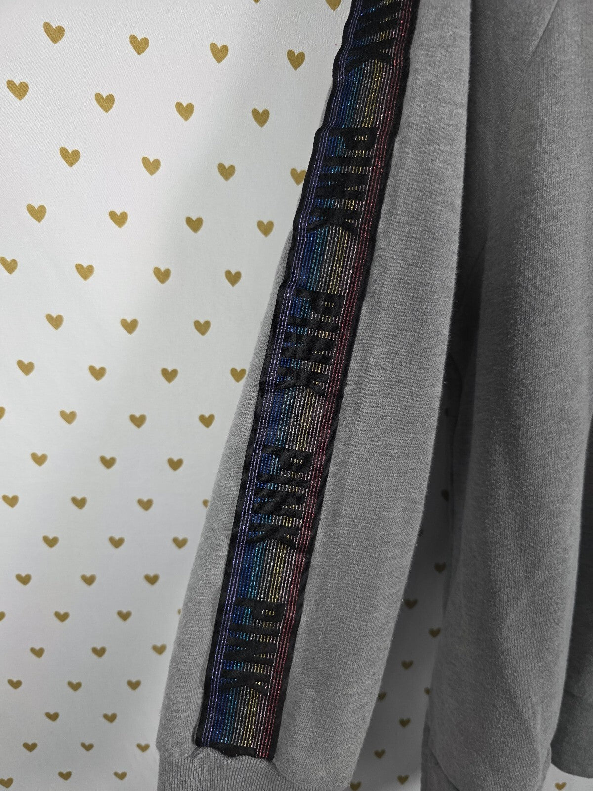 Victorias Secret Pink Rainbow Accent Sleeve Crest Logo Crew Sweater LARGE