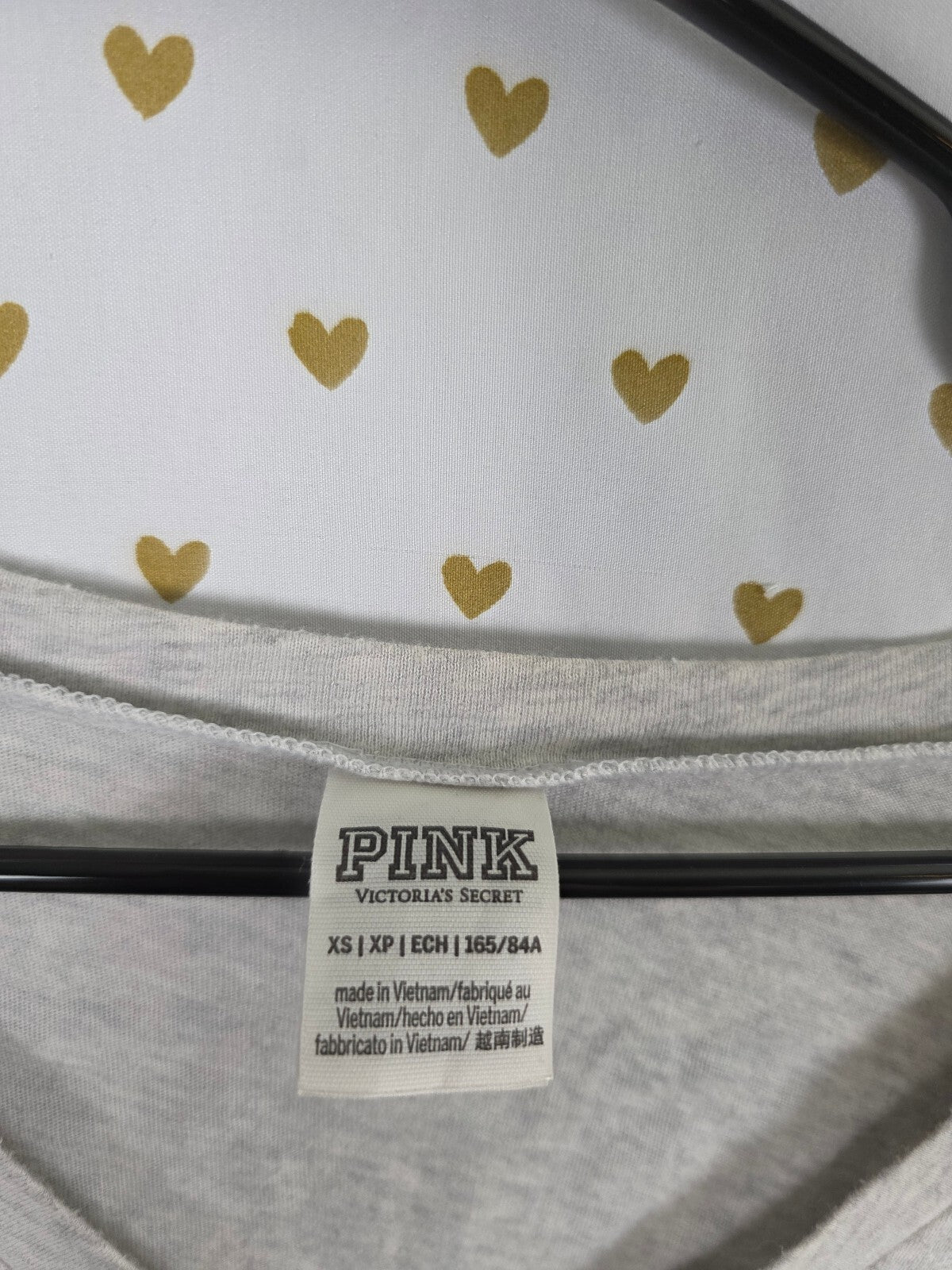 Victorias Secret PINK All Over Studded Bling V Neck tee shirt Logo XS