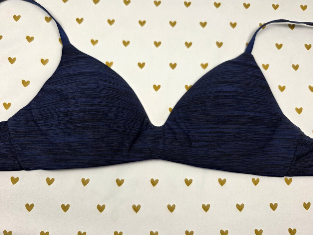 Victorias Secret No Wire Wireless Bra 32B Blue