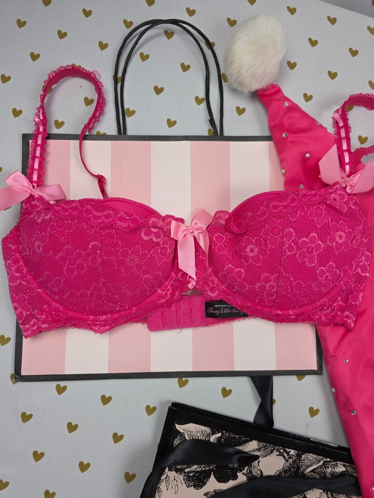 Victoria's Secret Sexy Little Things Santa Skirt Hat Bra 36D Pink BLING Set
