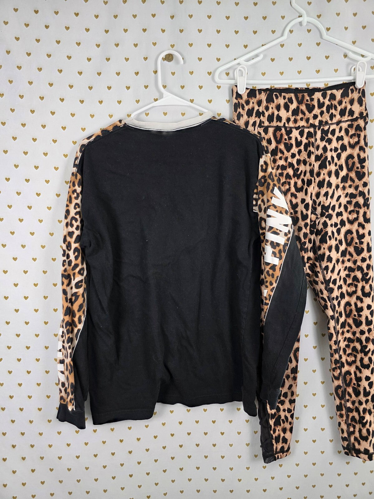 Victorias Secret PINK Cheetah SET Yoga Pants Tee shirt Small Leggings Outfit