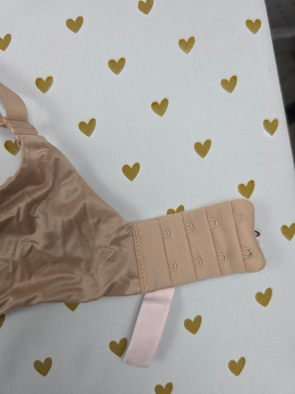Victoria's Secret Beige Body By Victoria Perfect shape Bra 34D