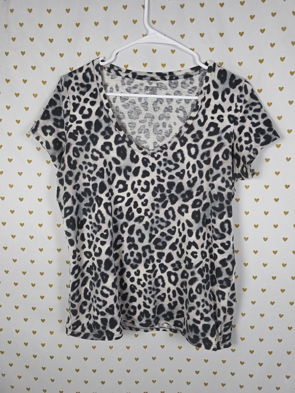 Victorias Secret PINK Leopard Cheetah V neck Tee shirt MEDIUM