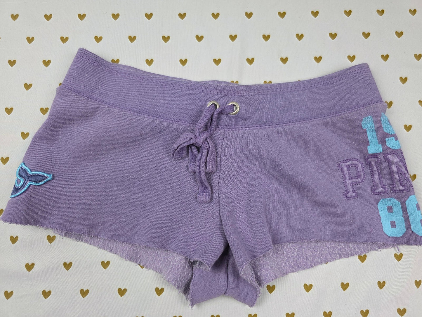 Victoria's Secret PINK University Whale Apple Shorts XS Y2K Raw Hem Rare