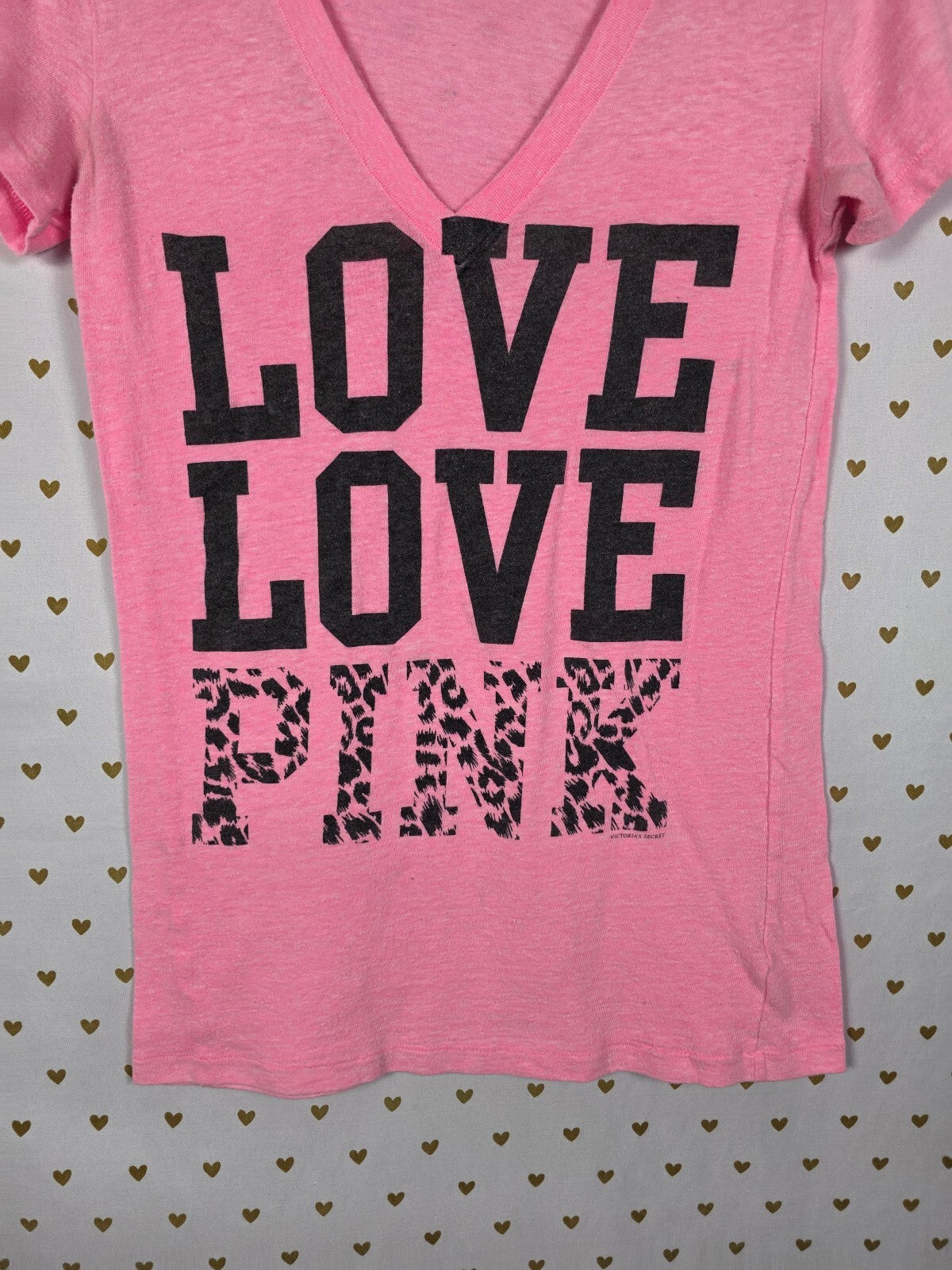Victorias Secret PINK Vintage Leopard Cheetah V neck Tee shirt Y2K Small