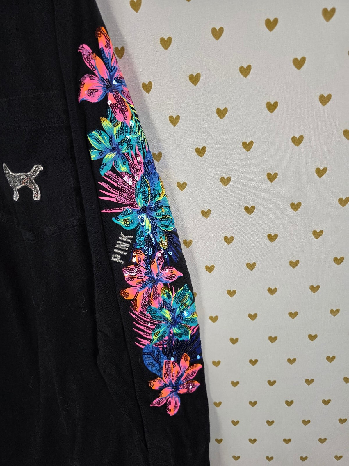 Victorias Secret PINK BLING Hibiscus Sequin Long Sleeve Dog Tee Black SMALL