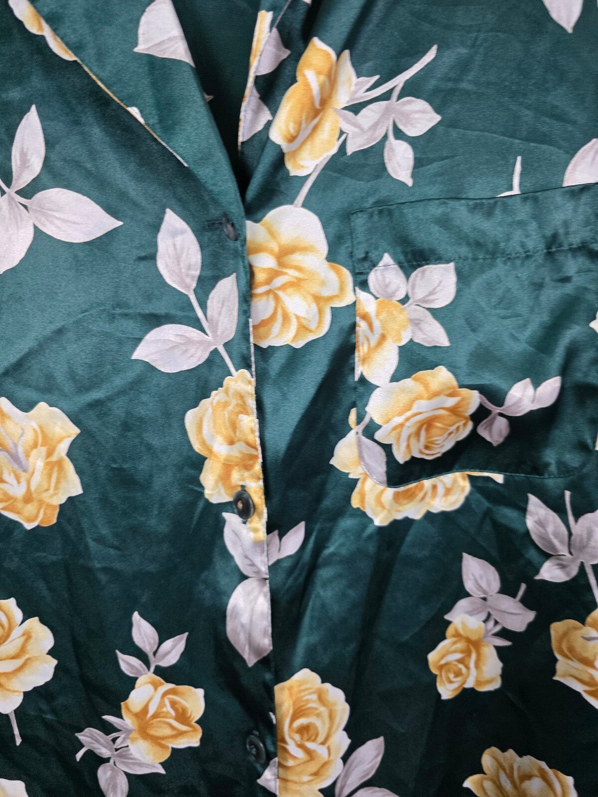 Victorias Secret Vintage Heart Label Satin Floral Button Down Sleep Shirt LARGE