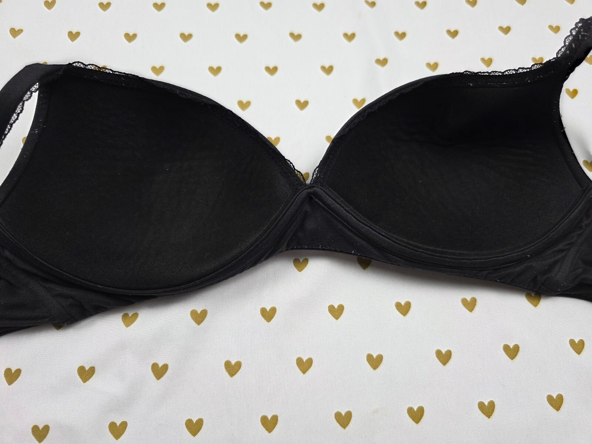 Victorias Secret Wireless Black No wire 34C Bra
