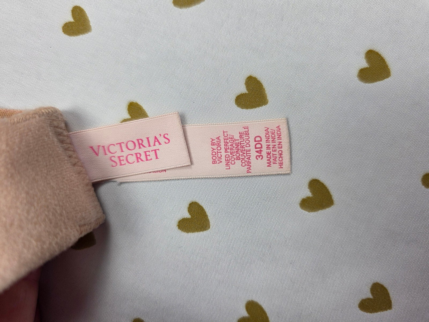 Victoria's Secret Body By Victoria Bra Lined Perfect Coverage 34DD