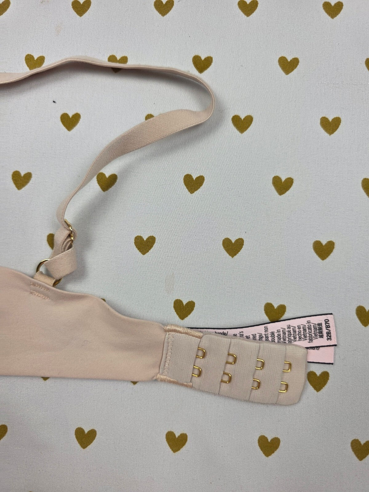 Victorias Secret INCREDIBLE Unlined Plunge Bra 32B