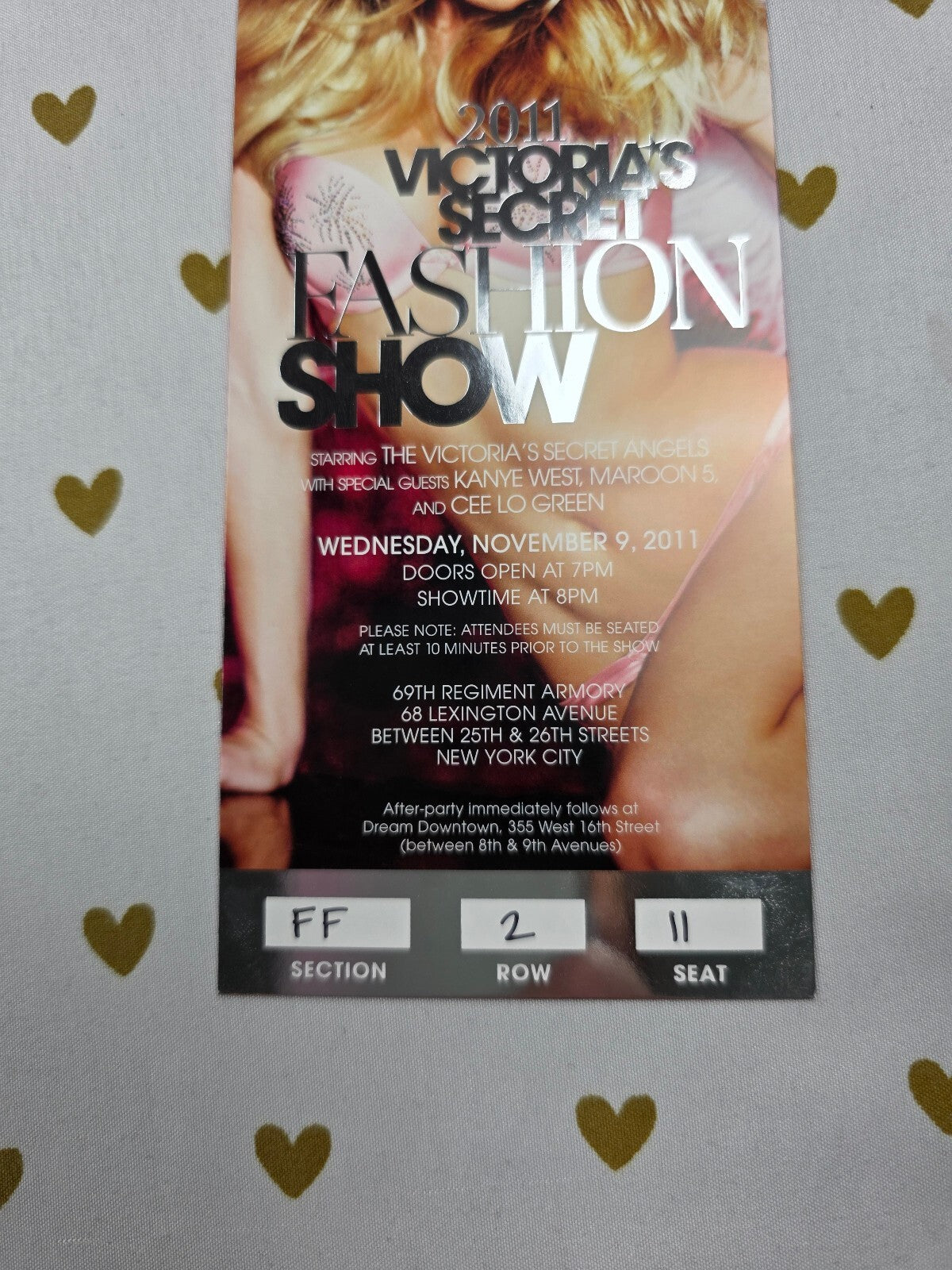 Victoria's Secret 2011 Fashion Show VIP Invitation Ticket SET Lanyard Rare