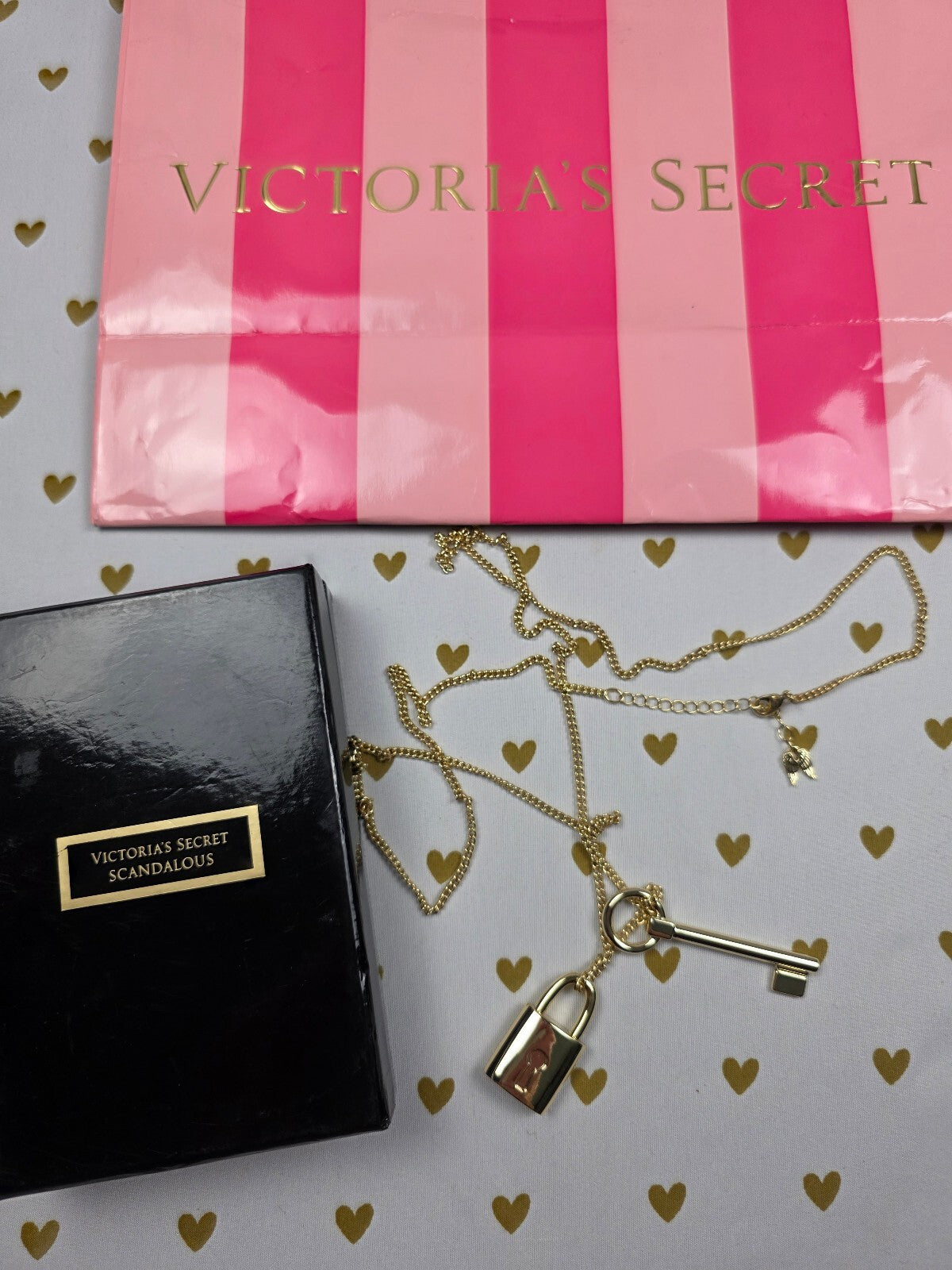 Victoria's Secret Scandalous Lock Key Necklace Gold Limited Edition Box