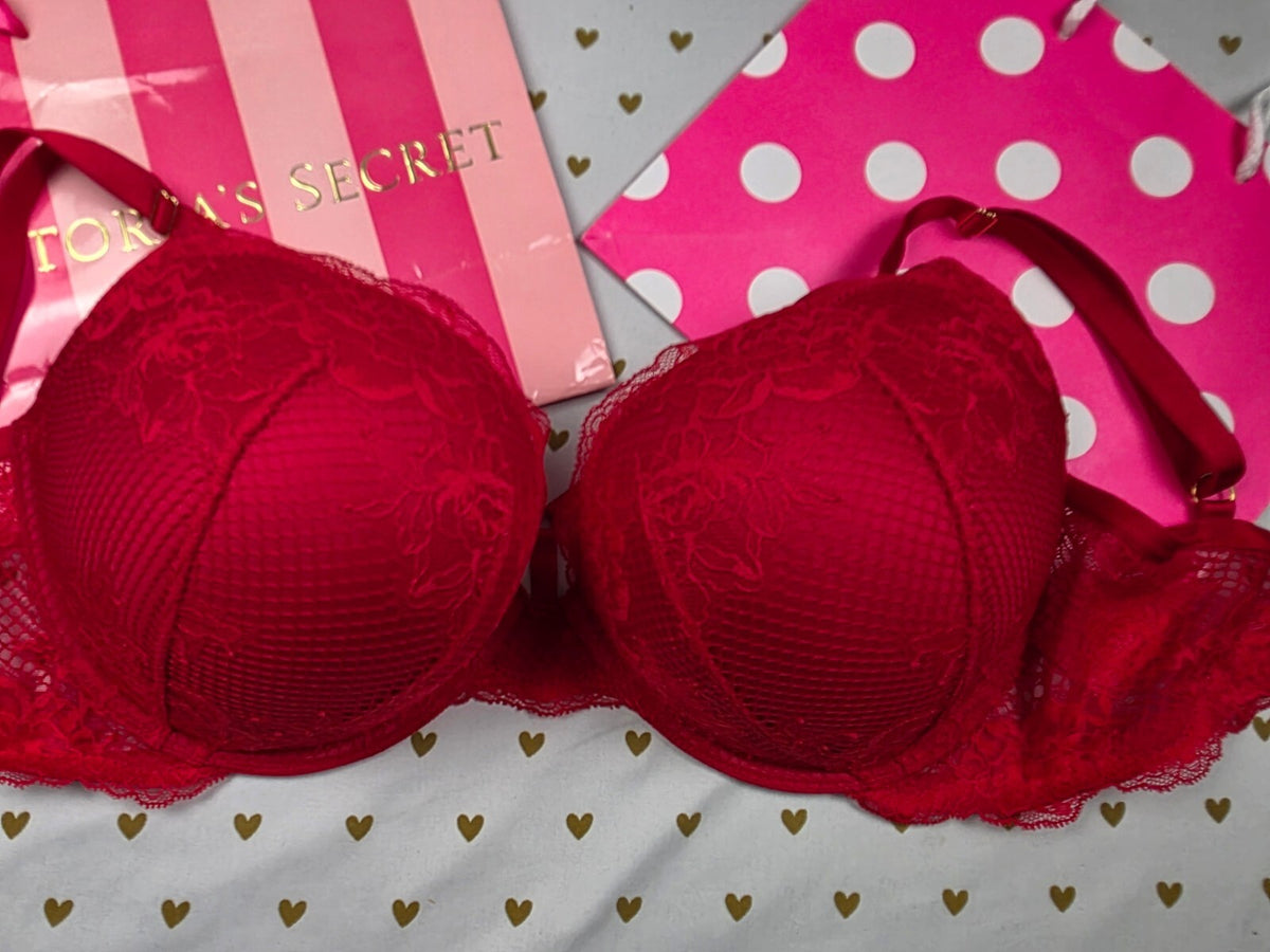 Victorias Secret  Victorias Secret Bombshell Add 2 Sizes Push Up Bra Plunge 38DD