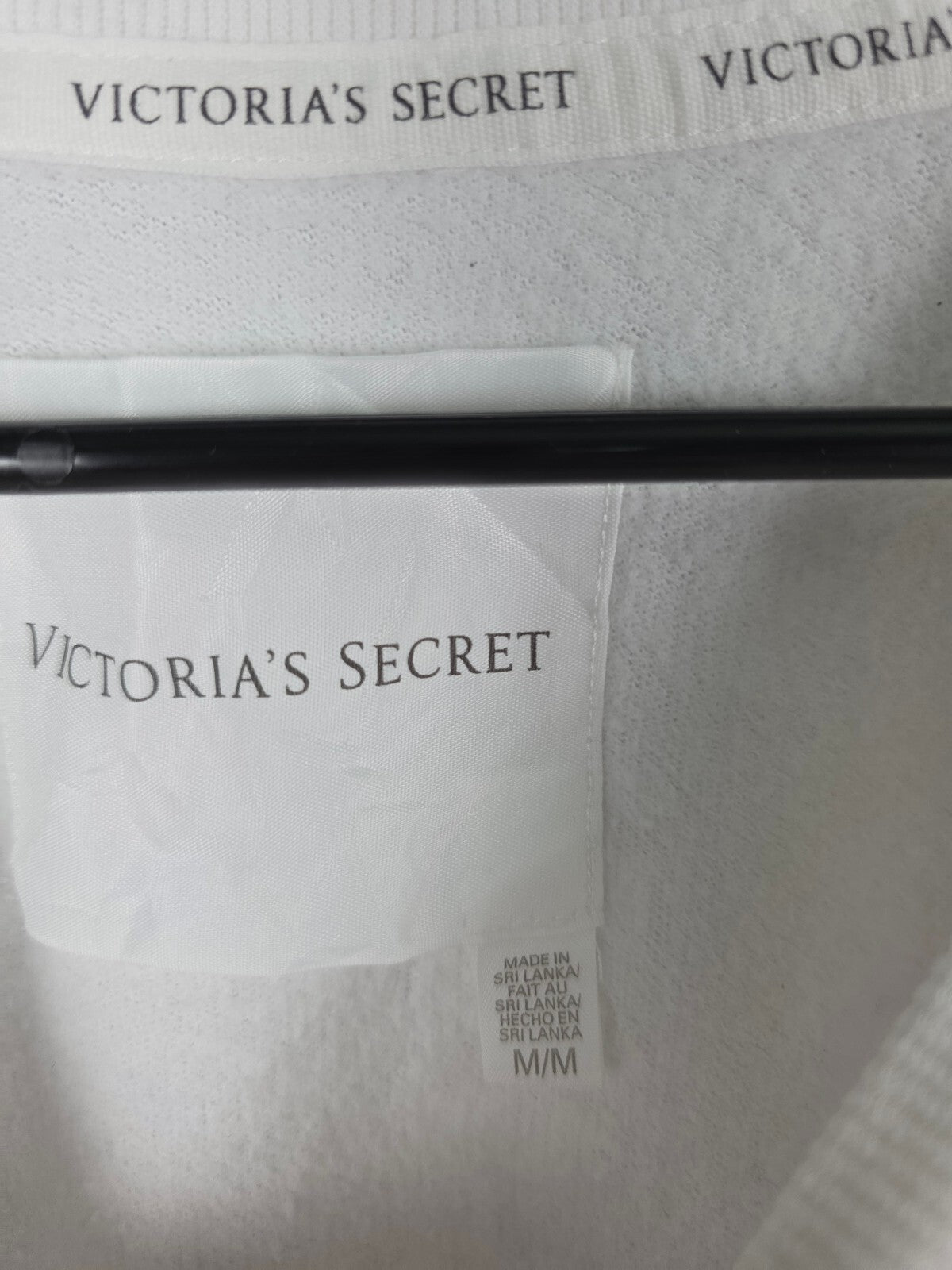 Victorias Secret LOVE White Super Soft Crew Sweater Long sleeve Medium