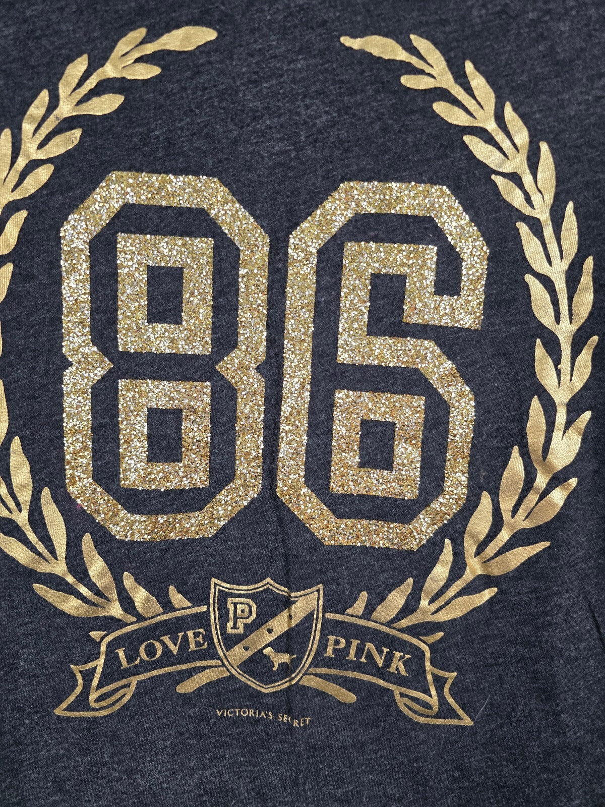 Victorias Secret PINK Gold Bling Glitter Vintage Y2k 86 Crest Tee Shirt Medium