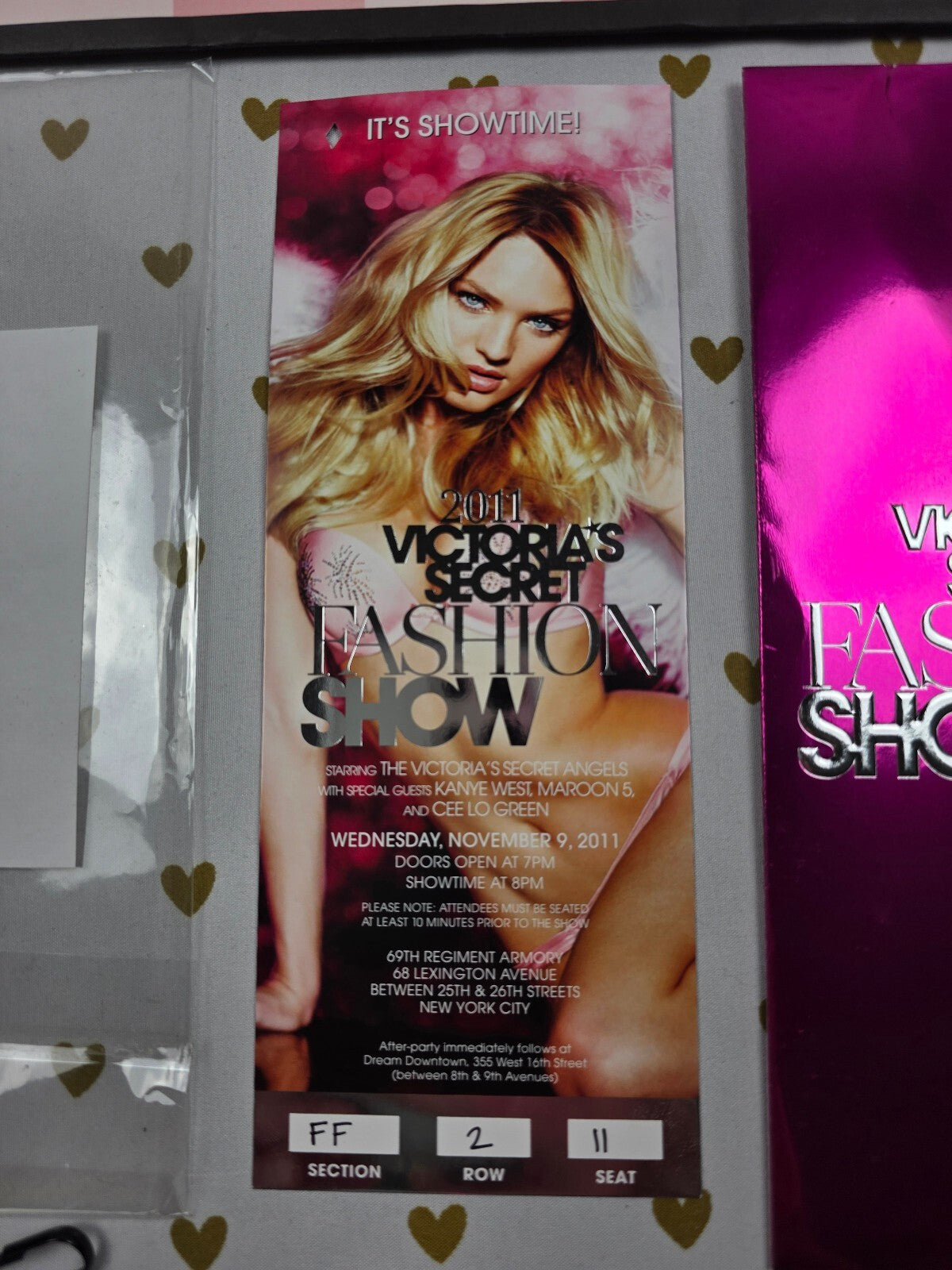 Victoria's Secret 2011 Fashion Show VIP Invitation Ticket SET Lanyard Rare
