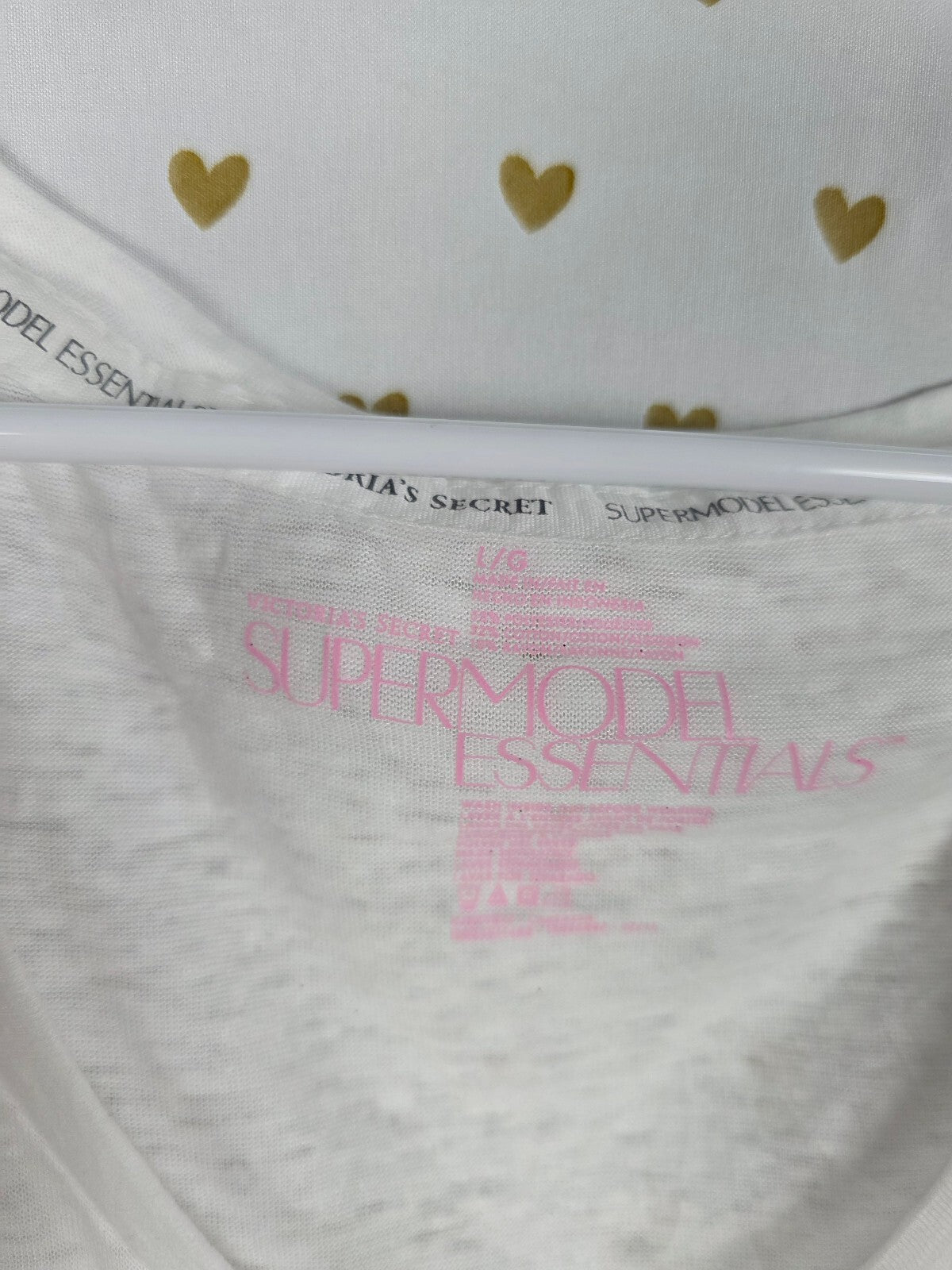 Victoria's Secret Supermodel Essentials Canada Graphic Tee White NWT Large
