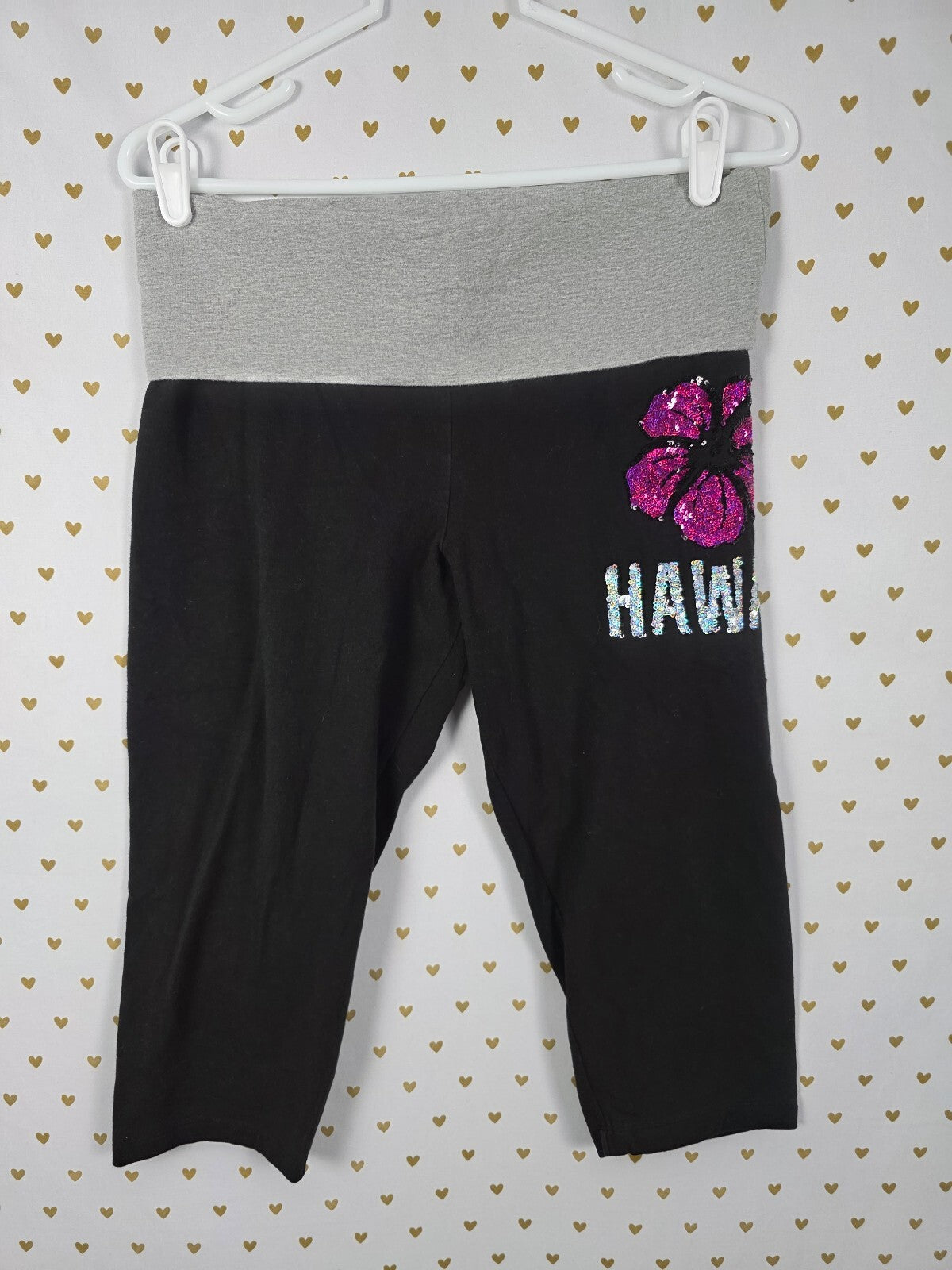 PINK Victoria's Secret Yoga Capri Leggings Hawaii Sequin Hibiscus Bling Black
