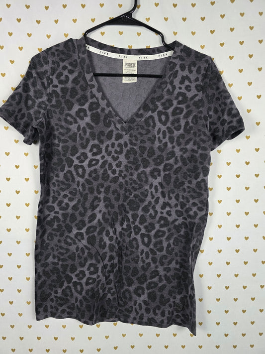 Victorias Secret PINK V neck Grey Cheetah Leopard Tee Shirt XS