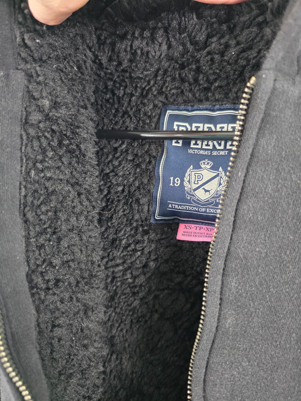 Victorias Secret Pink Fur lIned Bling Sequined Hoodie Jacket Black Silver XS