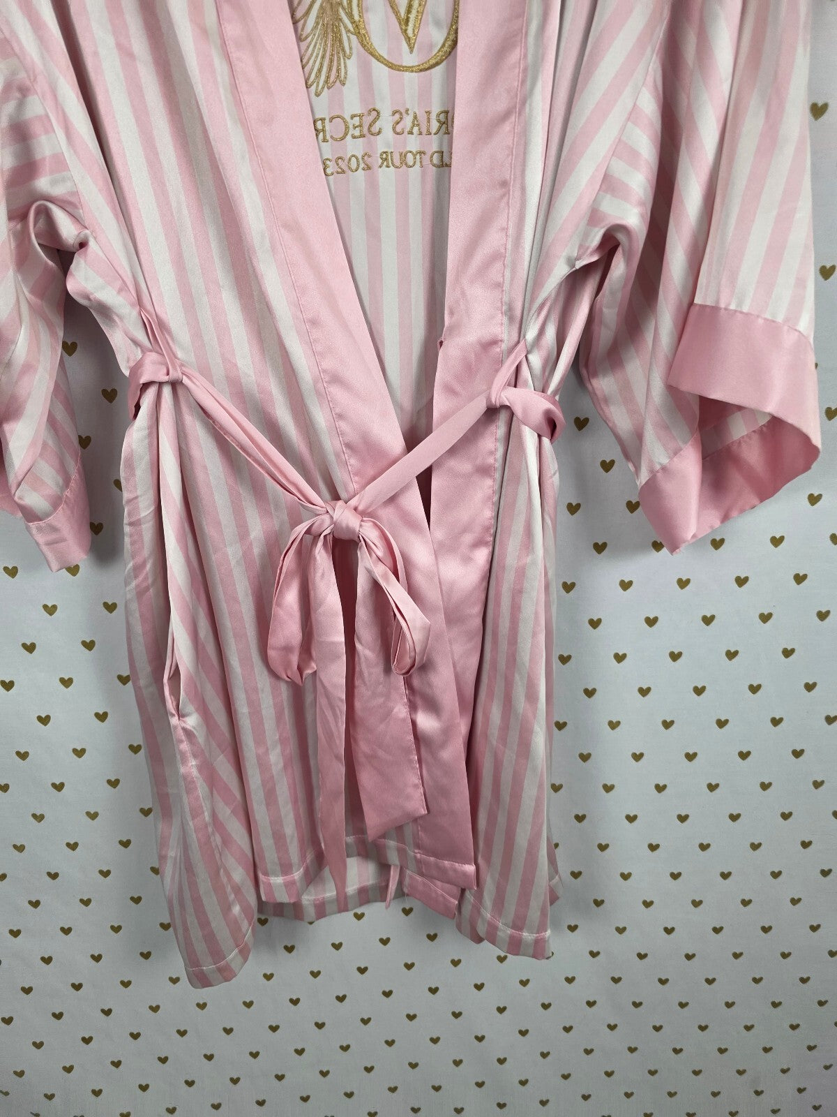 Victoria's Secret World Tour 2023 Satin Robe M/L Pink Stripe Gold Wings