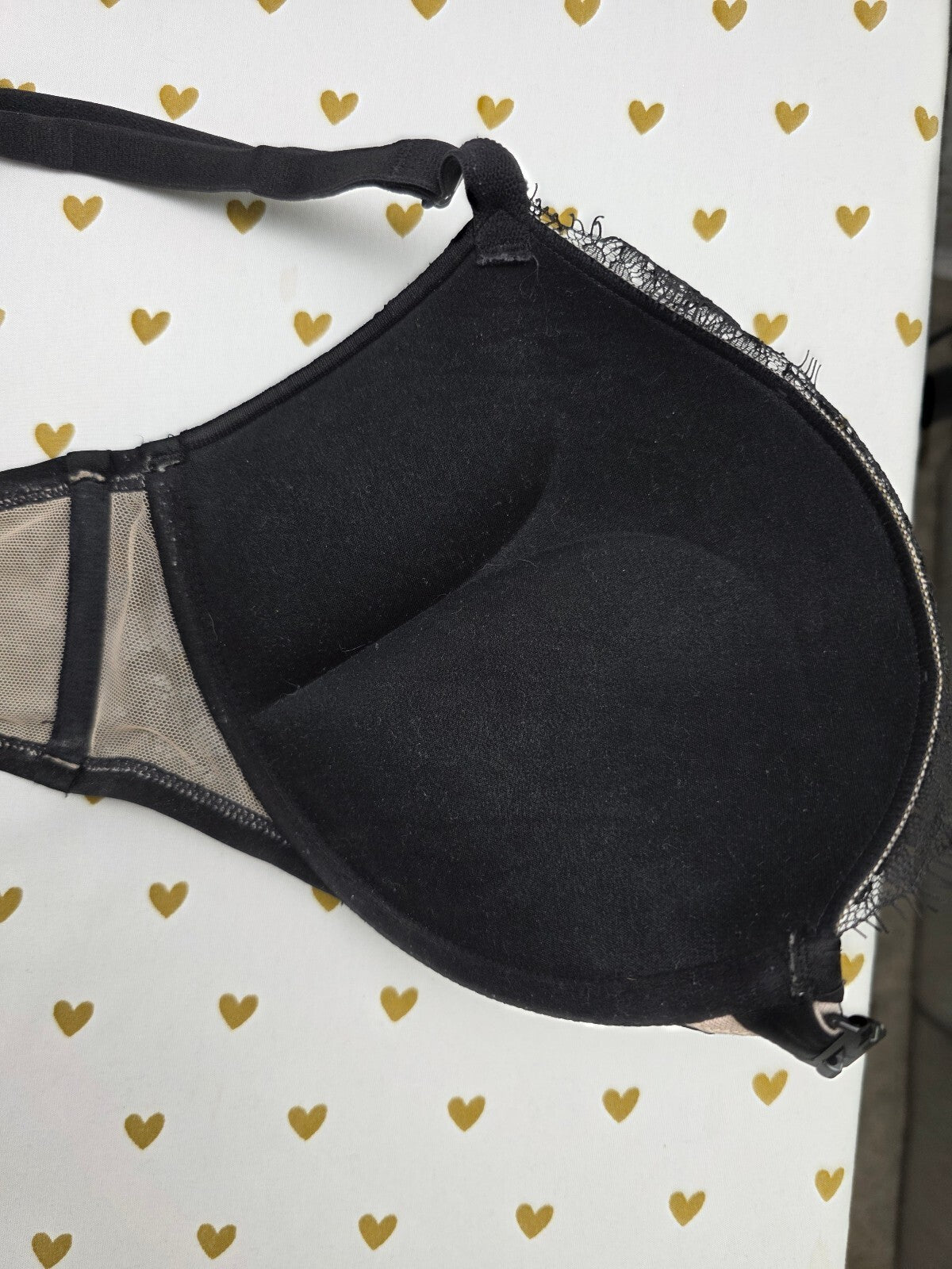 Victorias Secret Bombshell add 2 sizes Plunge Push Up Bra front close 36C