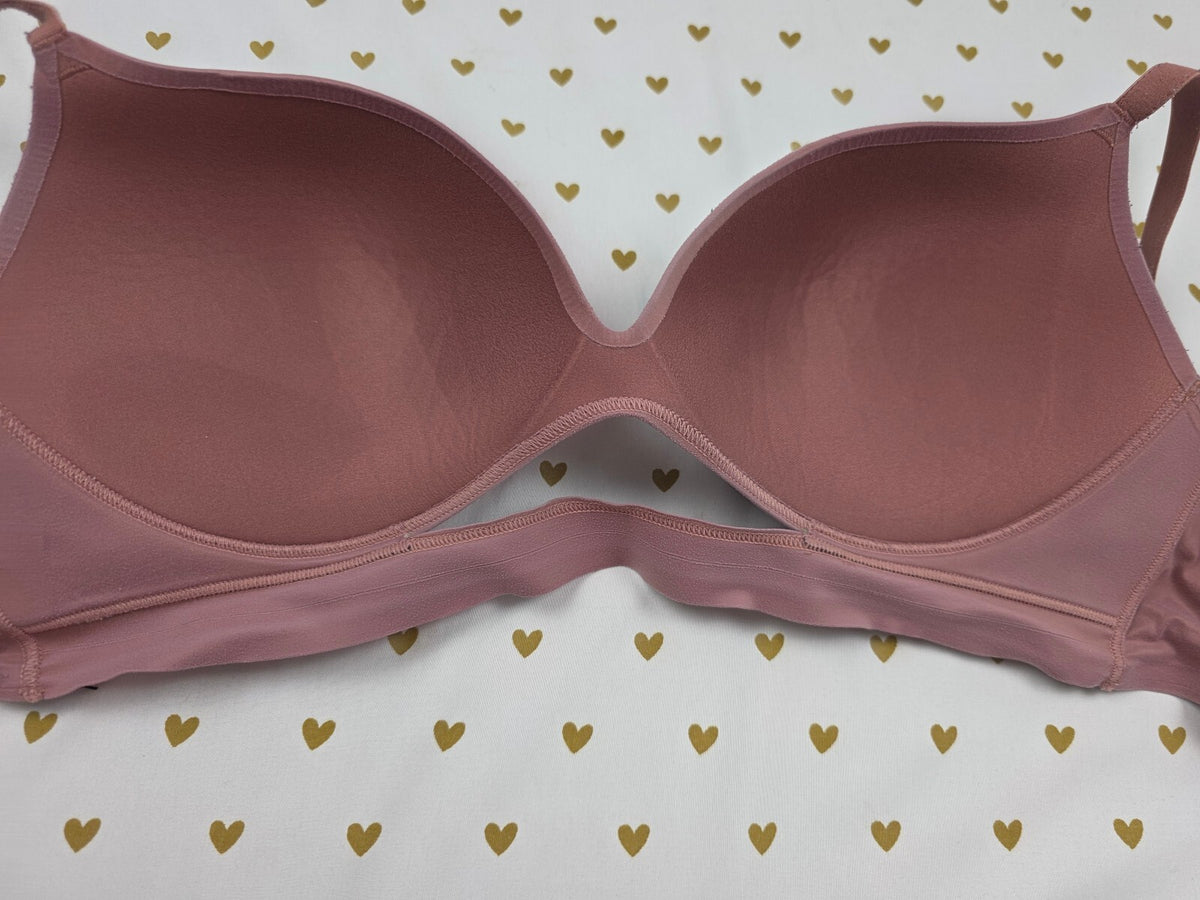 Victorias Secret INCREDIBLE Padded Wireless NO Wire Bra 36D