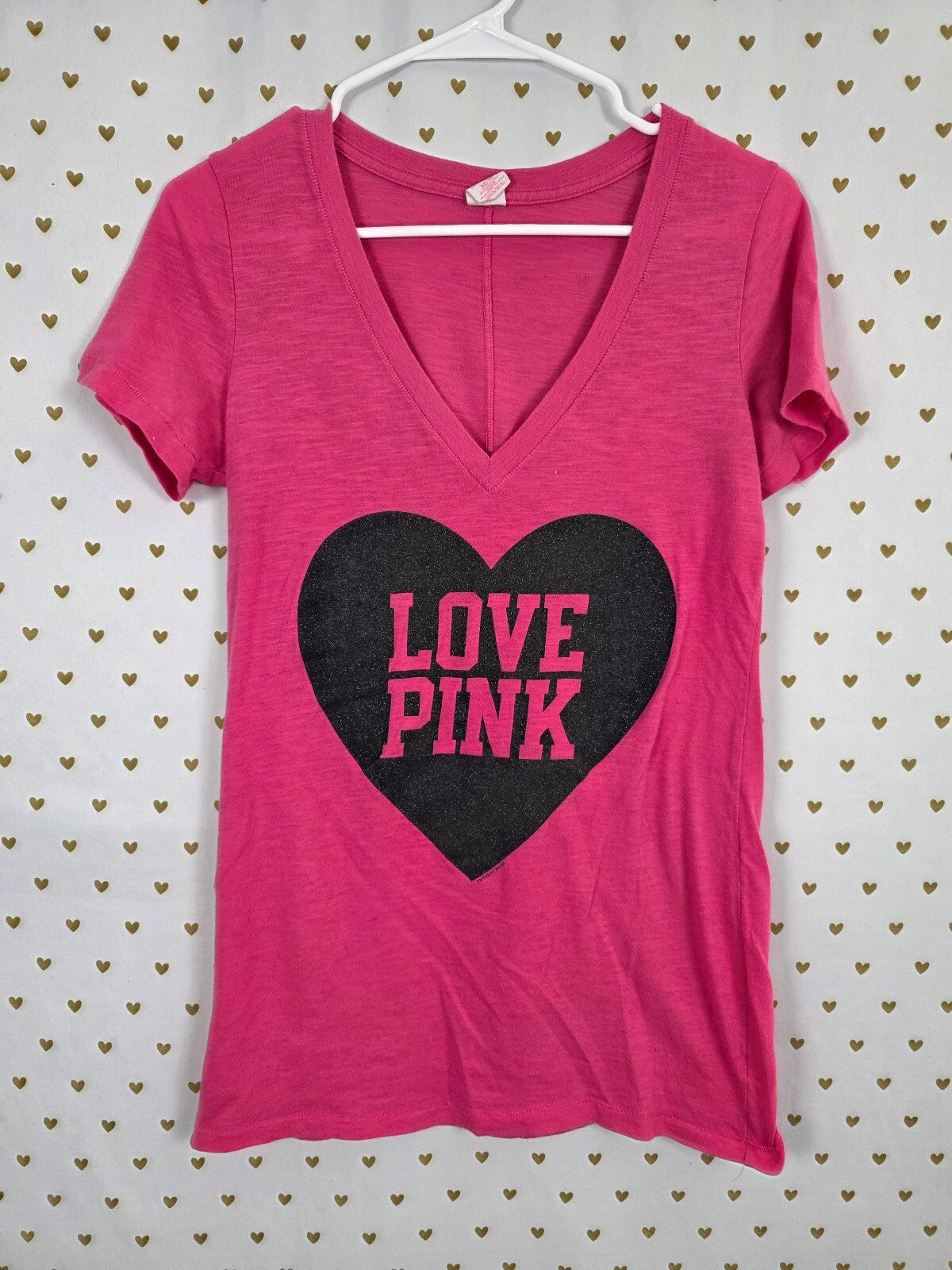 Victorias Secret PINK Vintage Glitter Heart Logo Love V neck tee shirt Medium