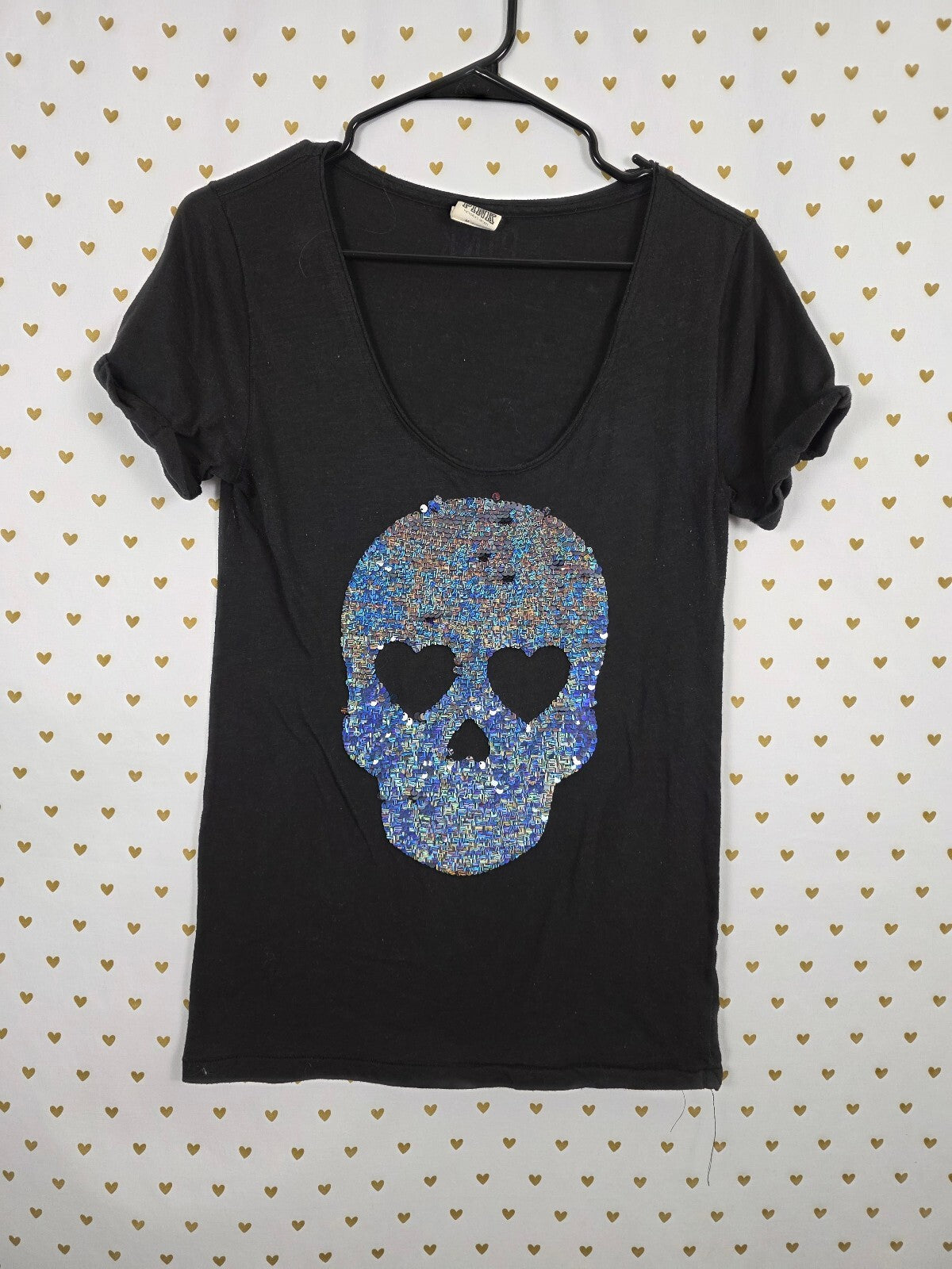 Victoria's Secret PINK Vintage Black Reversible Sequin Skull Heart Eyes Tee M